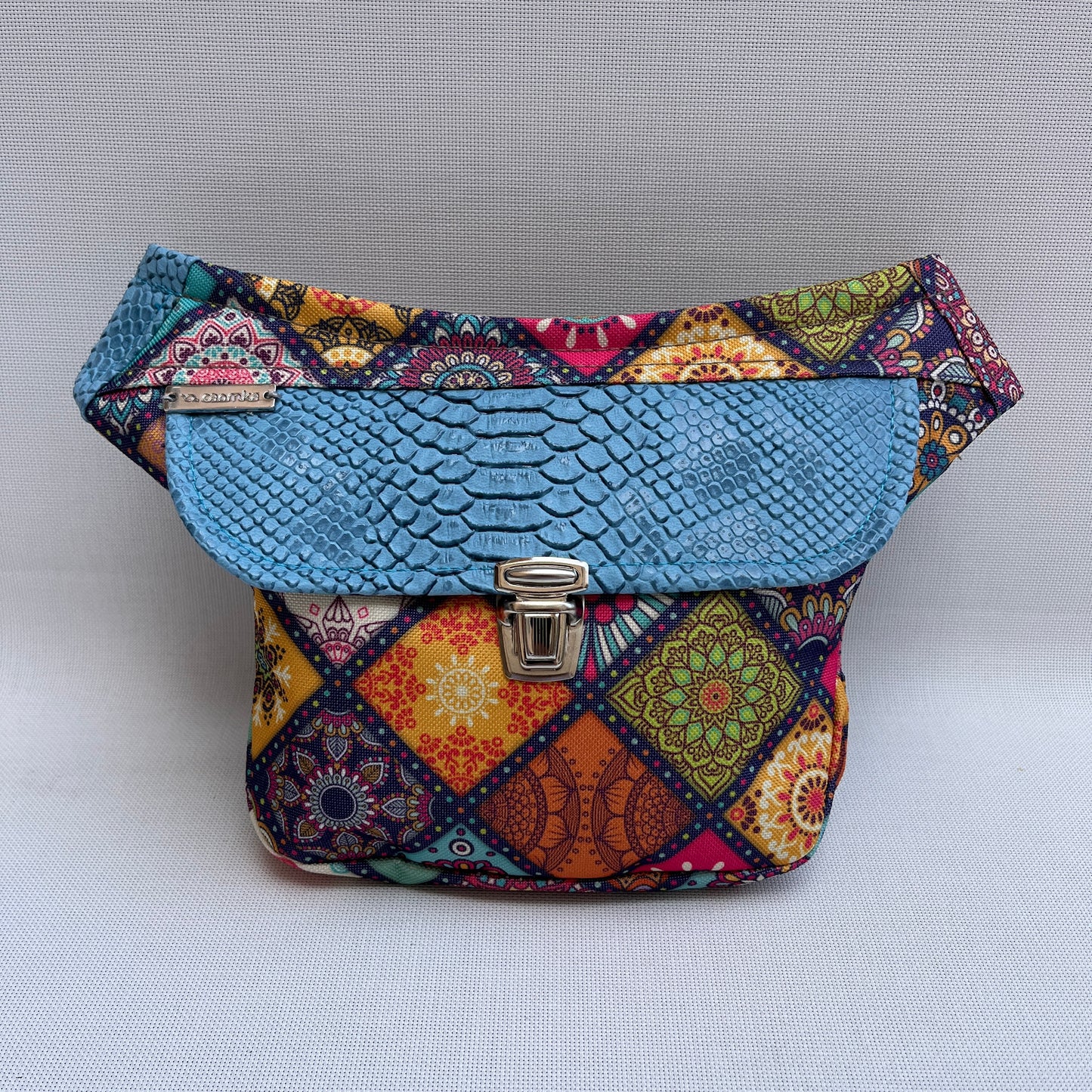 Mini Fantasy Colors · Waterproof · Unique Piece No. 12774
