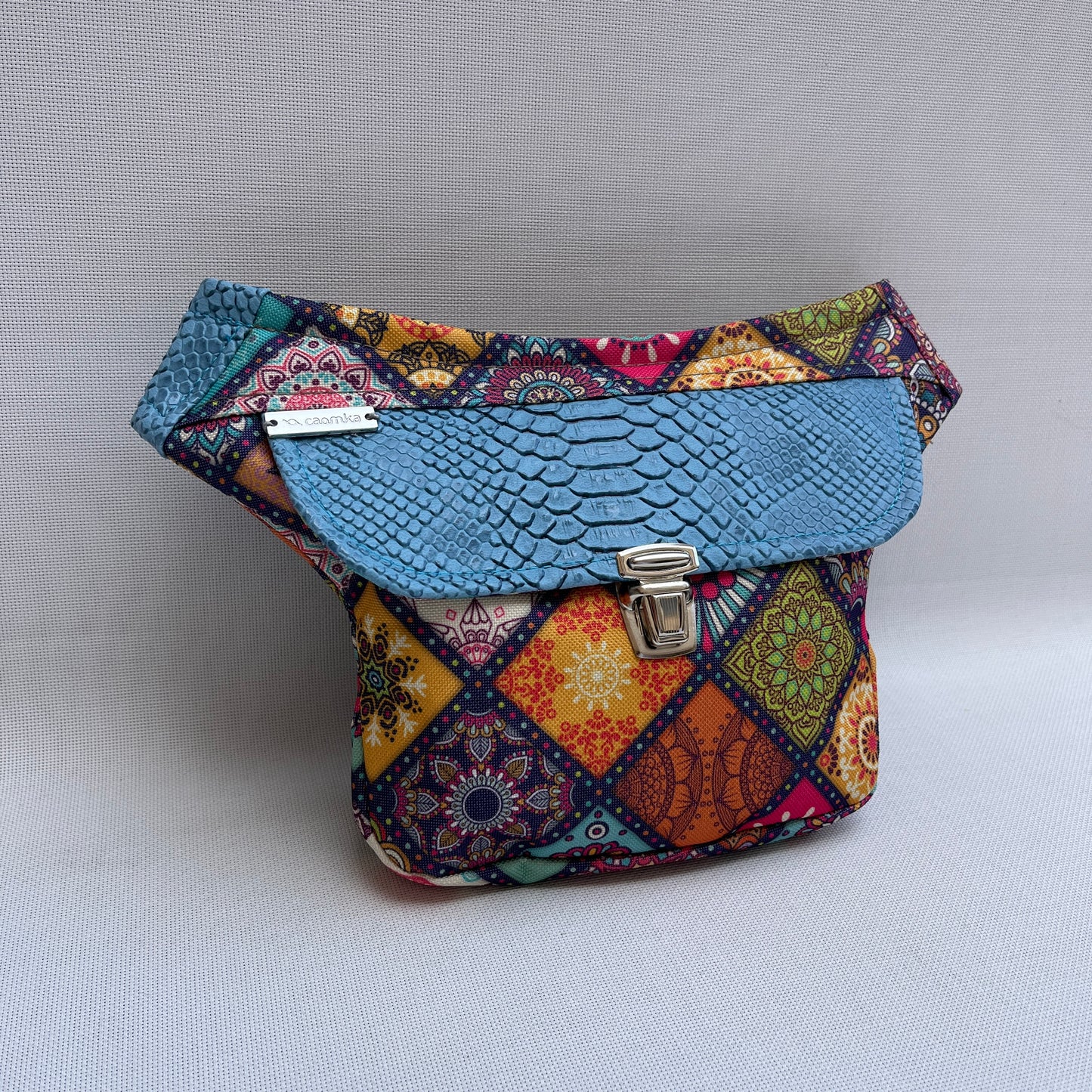 Mini Fantasy Colors · Waterproof · Unique Piece No. 12774