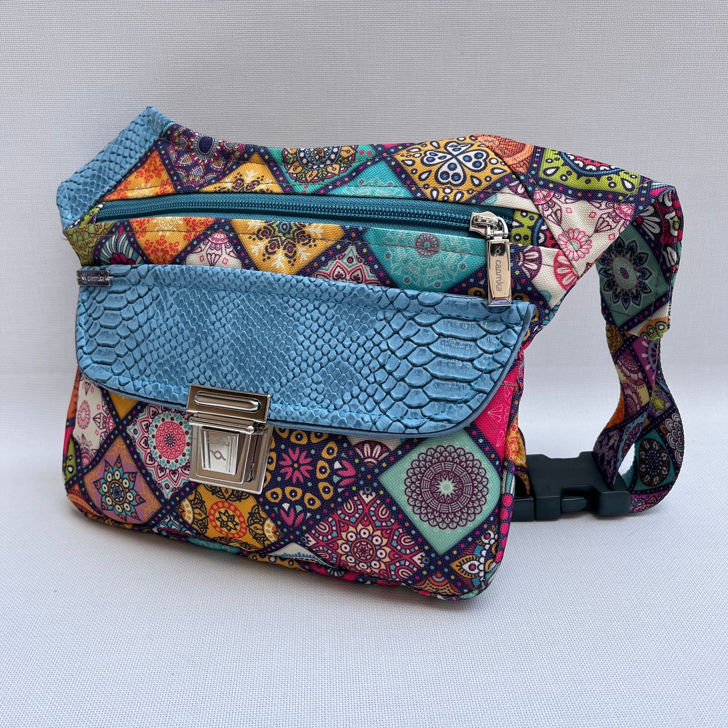 Special Square Mandalas · Impermeable · Pieza Única Núm. 13721