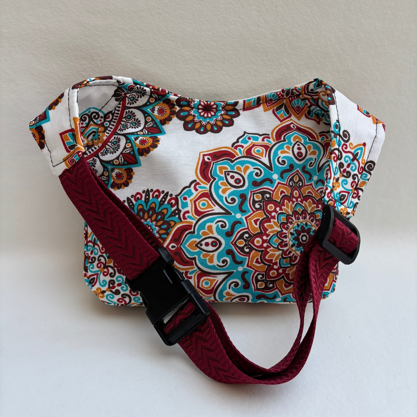 Riñonera "Special Mandalas Top" · Impermeable · Pieza Única Núm. 19342