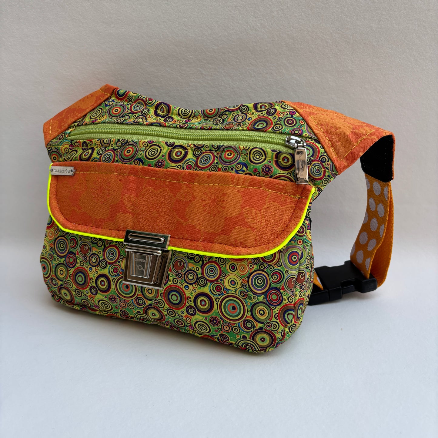 Riñonera "Special Summer Energy Top" · Pieza Única Núm. 19354