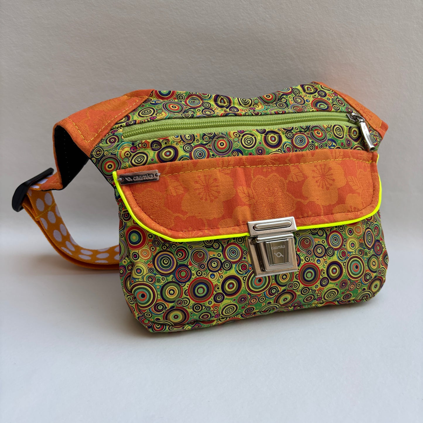Riñonera "Special Summer Energy Top" · Pieza Única Núm. 19354