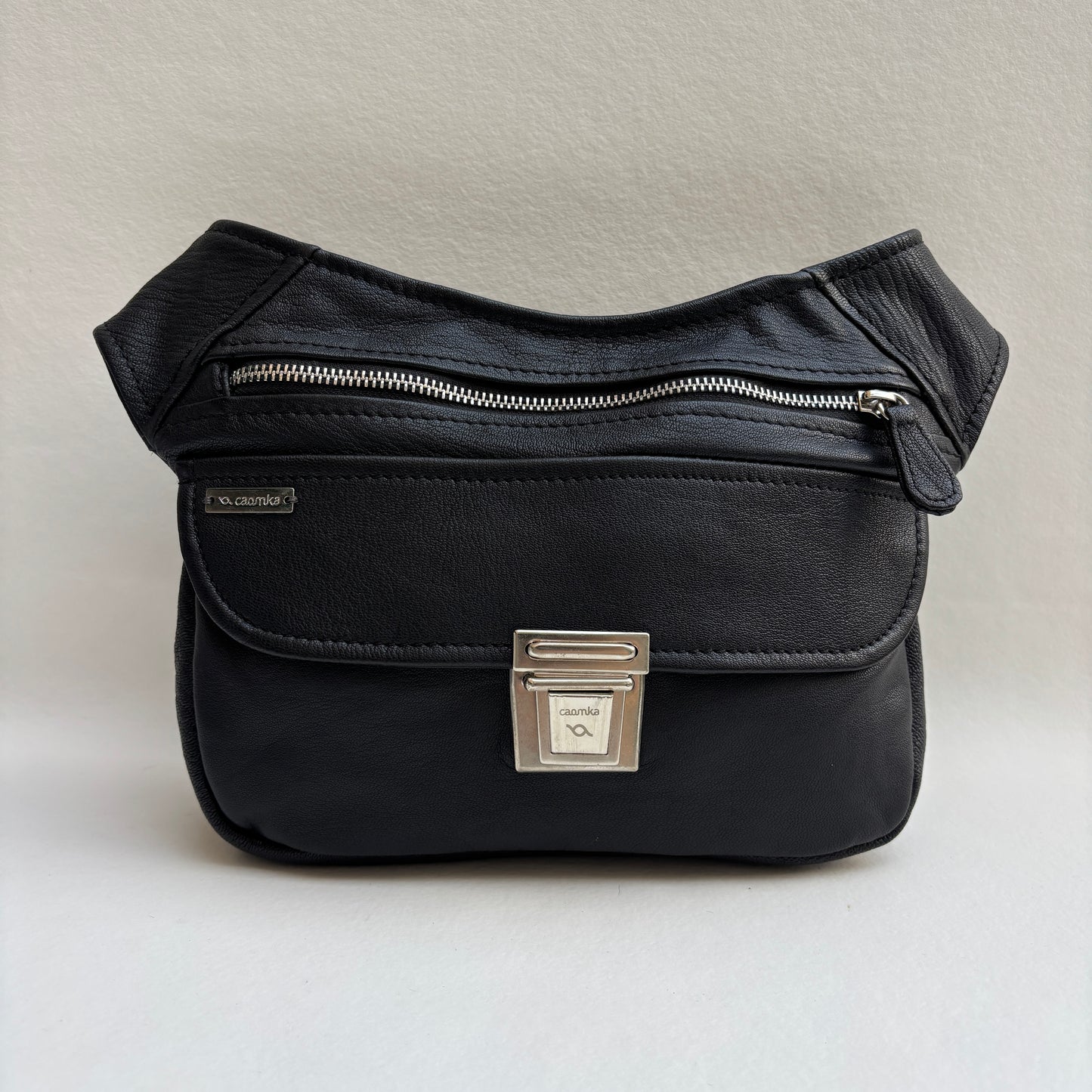 Riñonera "Special Black Top” + Bolsillo trasero · Piel · Pieza Única Núm. 19440