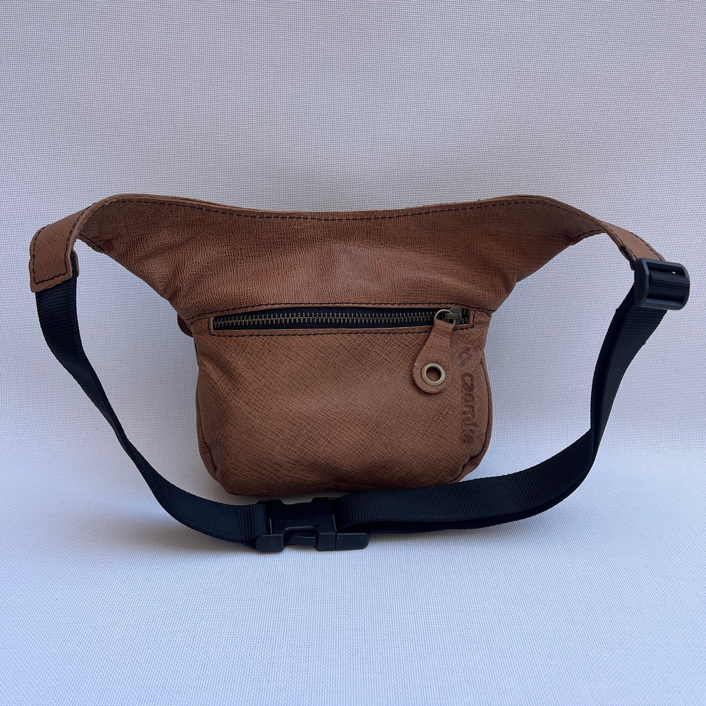 Mini Premium Brown & Old Gold · Piel natural BioCuir® · Pieza Exclusiva Núm. 15308