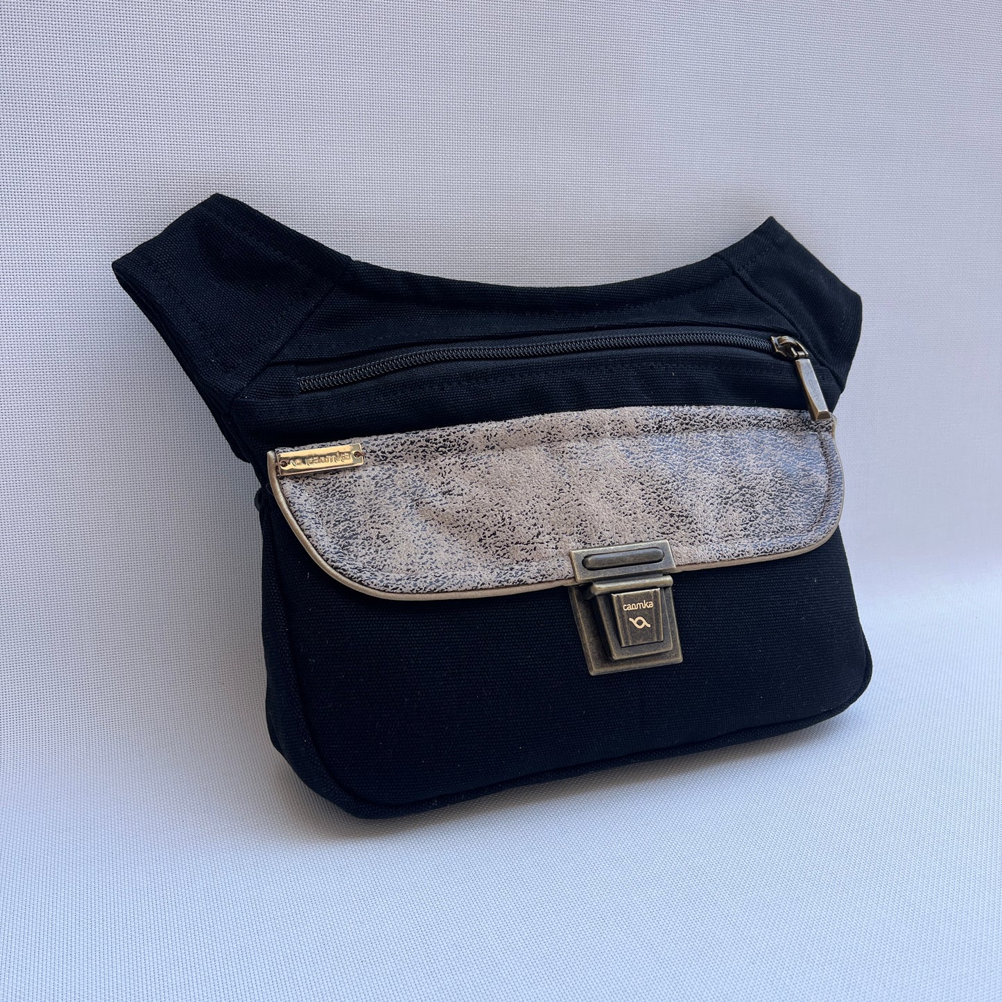 Special Black & Sand + Bolsillo trasero · Pieza Exclusiva Núm. 15326