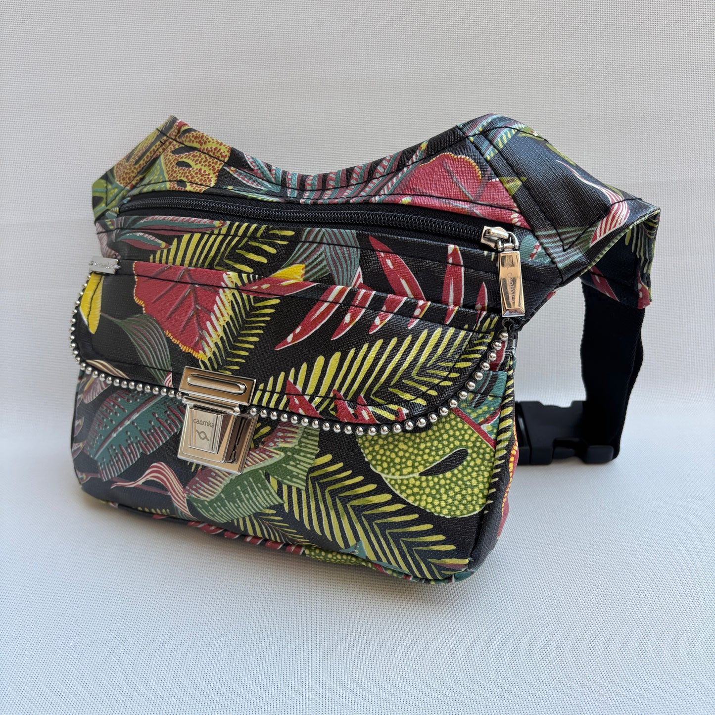 Riñonera "Special Tropical" + Bolsillo trasero · Tela resinada impermeable · Pieza Única Núm. 17851
