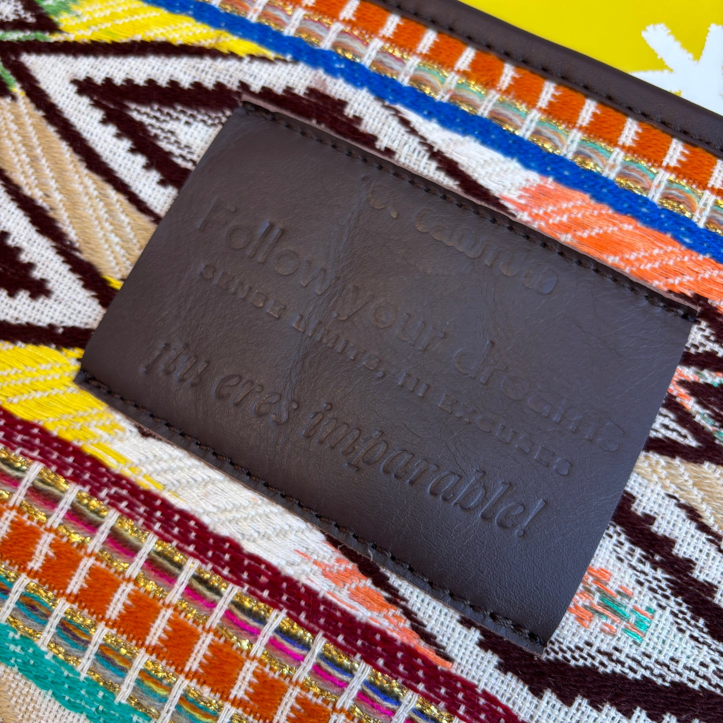 Funda Portátil "Boho Energy"  · Pieza Única Núm. 18482