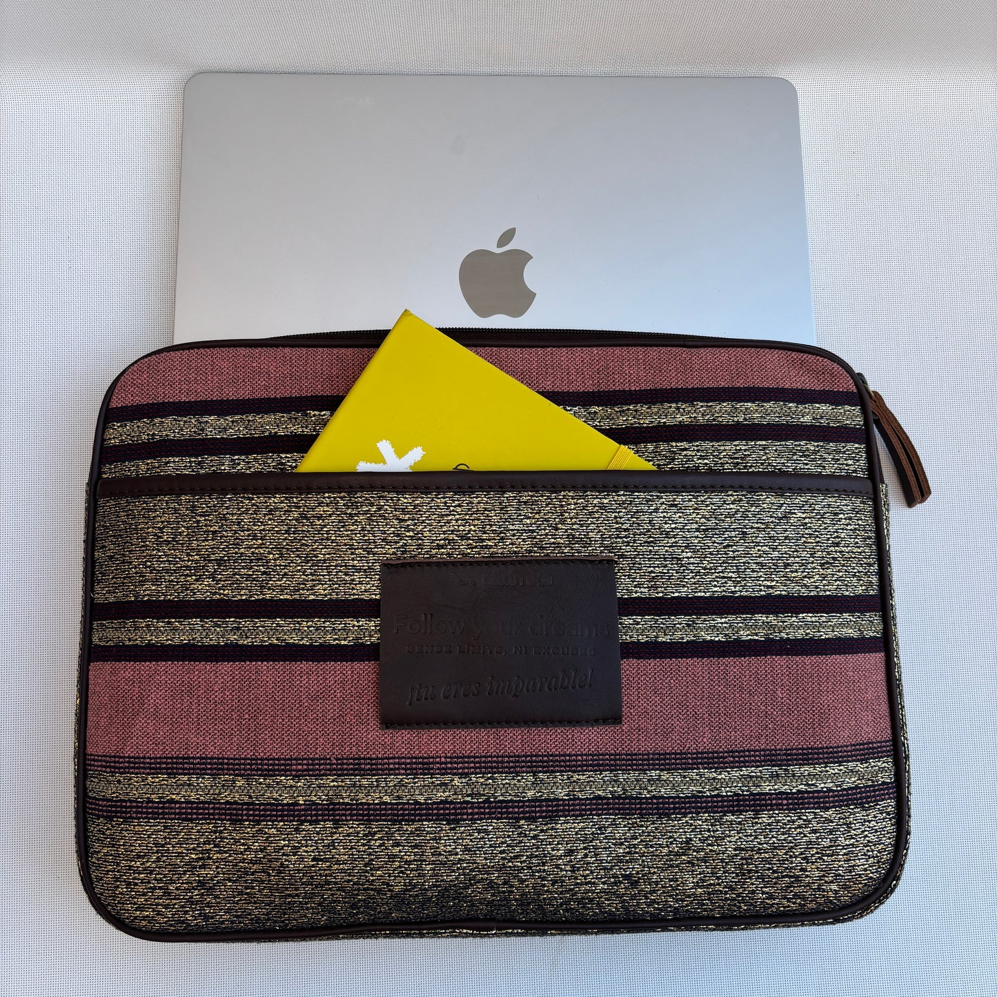 Funda Portátil "Urban Sunset"  · Pieza Única Núm. 18483