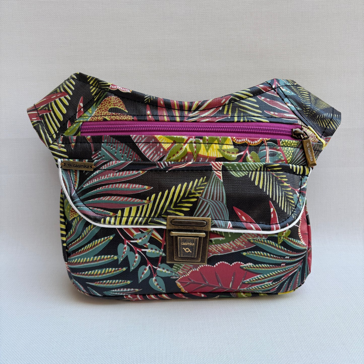 Riñonera "Special Tropical Top" + Bolsillo trasero · Tela resinada impermeable · Pieza Única Núm. 17835