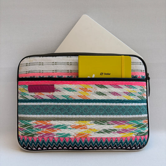 Funda Portátil "Color Spirit"  · Pieza Única Núm. 18484