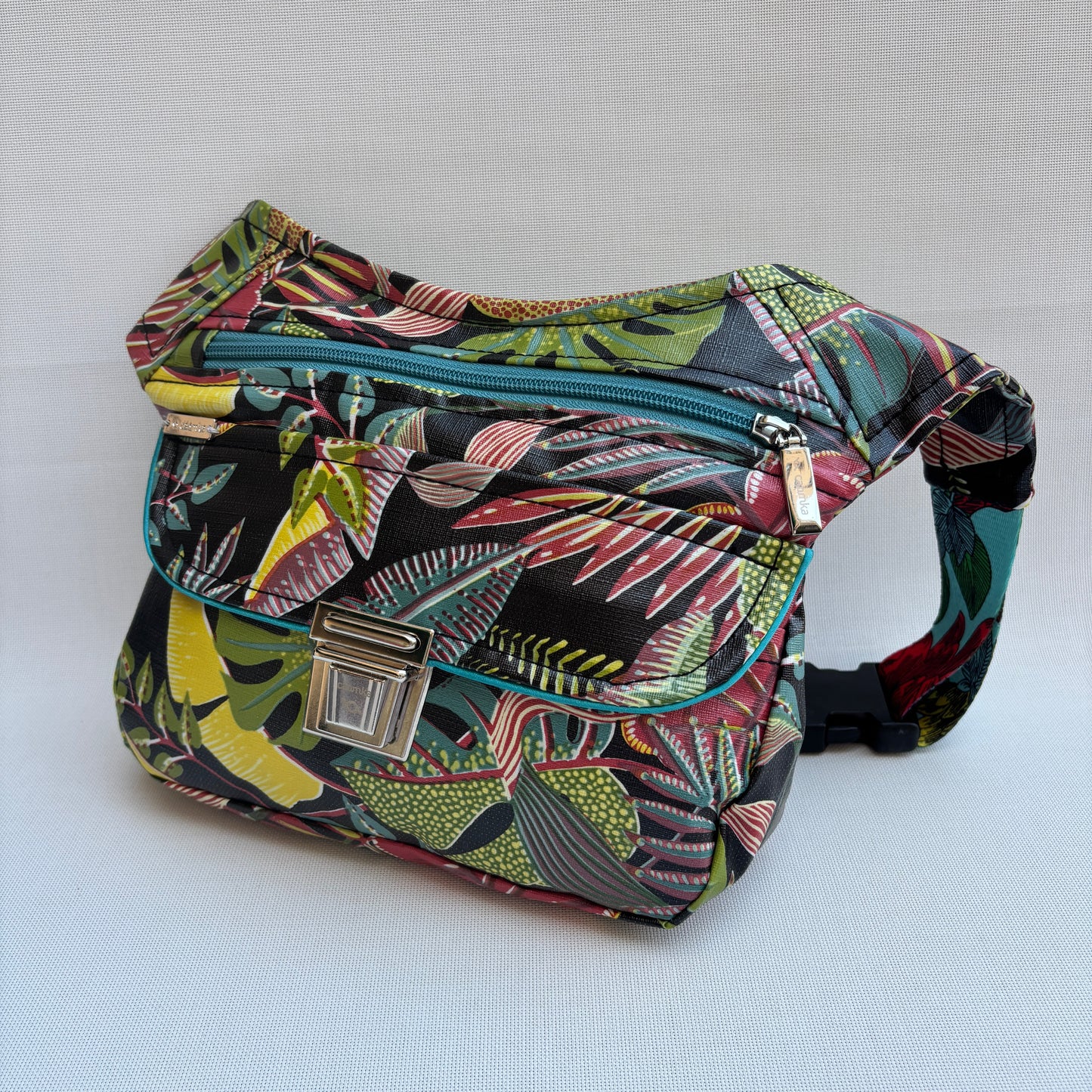 Riñonera "Special Tropical Top" · Impermeable · Pieza Única Núm. 17958