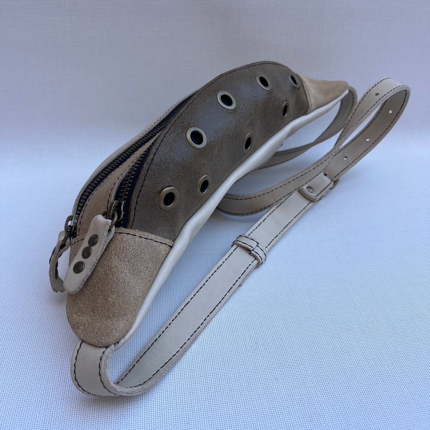 Premium Retro Chic · Piel - Cuero · Pieza Única Núm. 15316