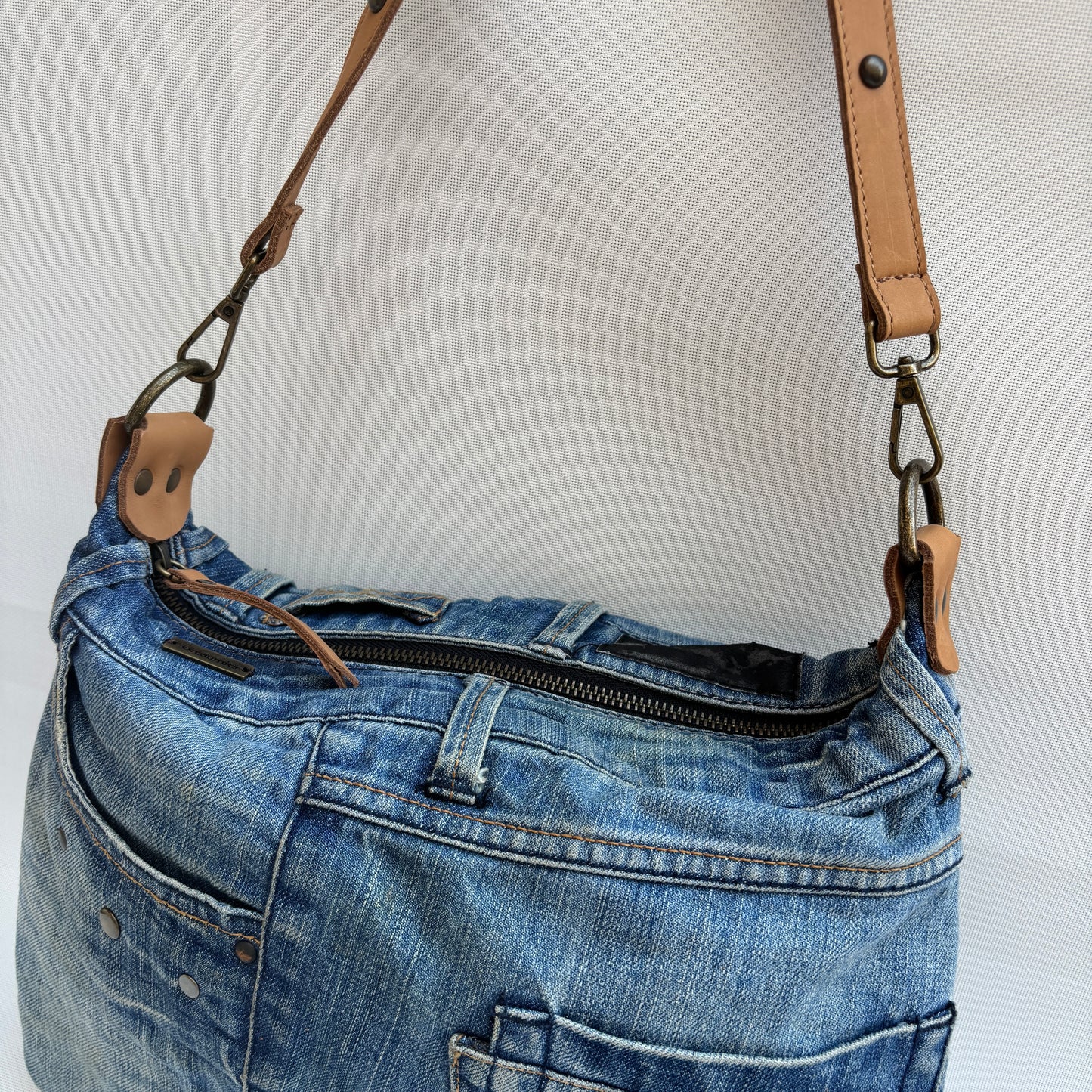 Bolso, bandolera vaquero · Multifunción · ♻️ Jeans Recycled ♻️ · Pieza Única Núm. 17839