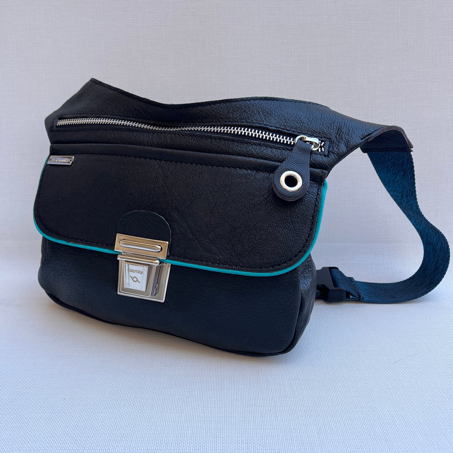 Special Black & Silver Blue · Piel natural BioCuir® · Pieza Exclusiva Núm. 13701