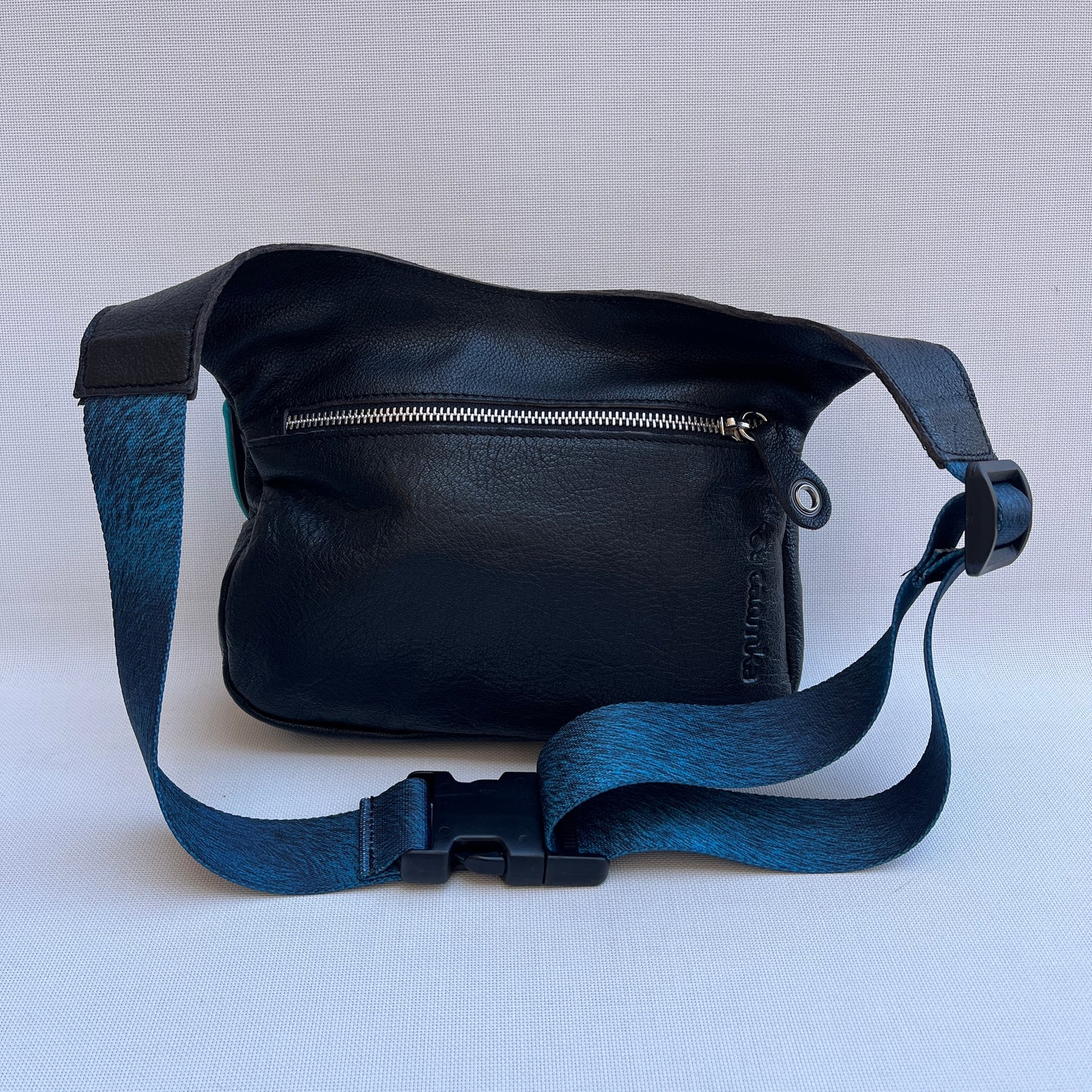 Special Black & Silver Blue · Piel natural BioCuir® · Pieza Exclusiva Núm. 13701