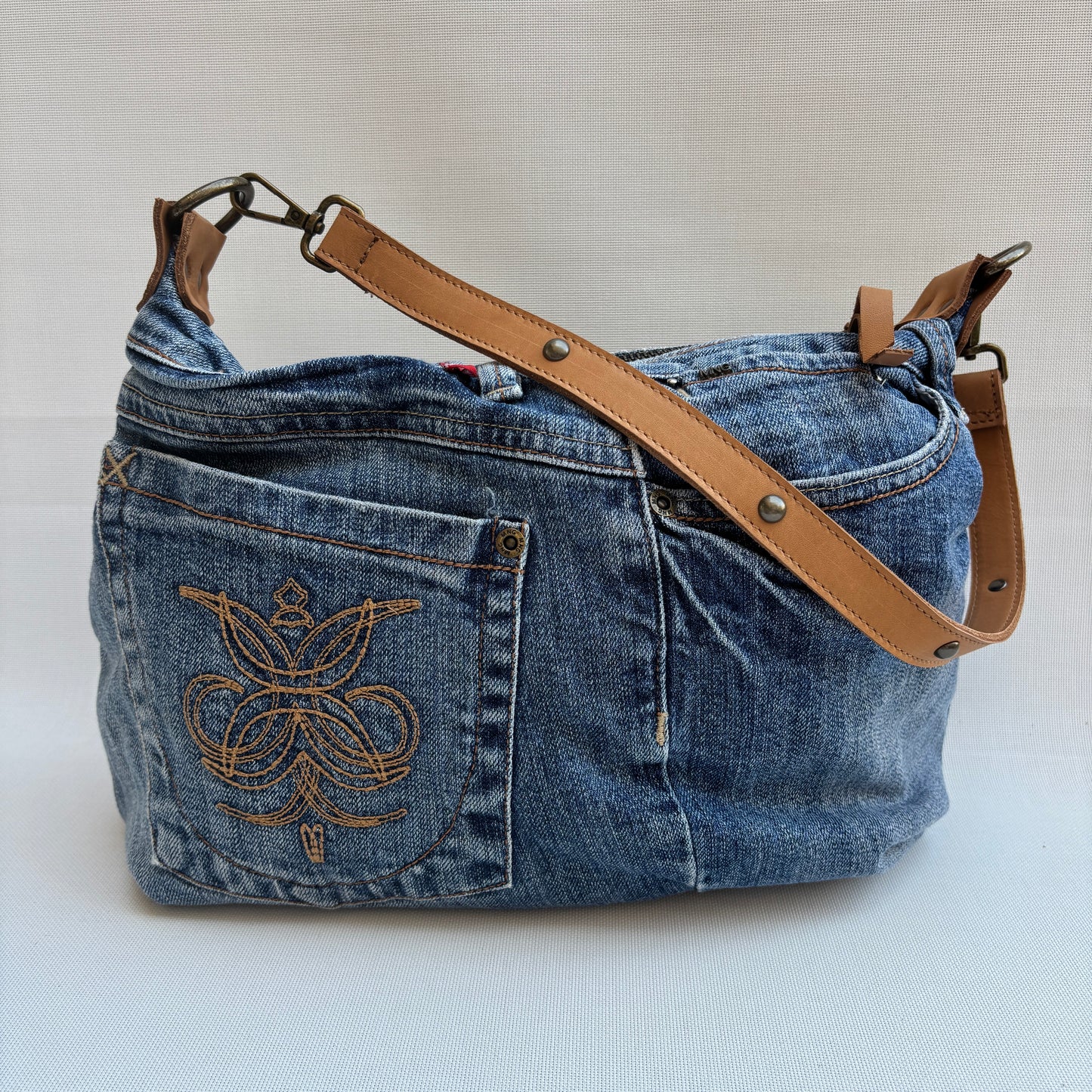 Bolso, bandolera vaquero · Multifunción · ♻️ Jeans Recycled ♻️ · Pieza Única Núm. 17884