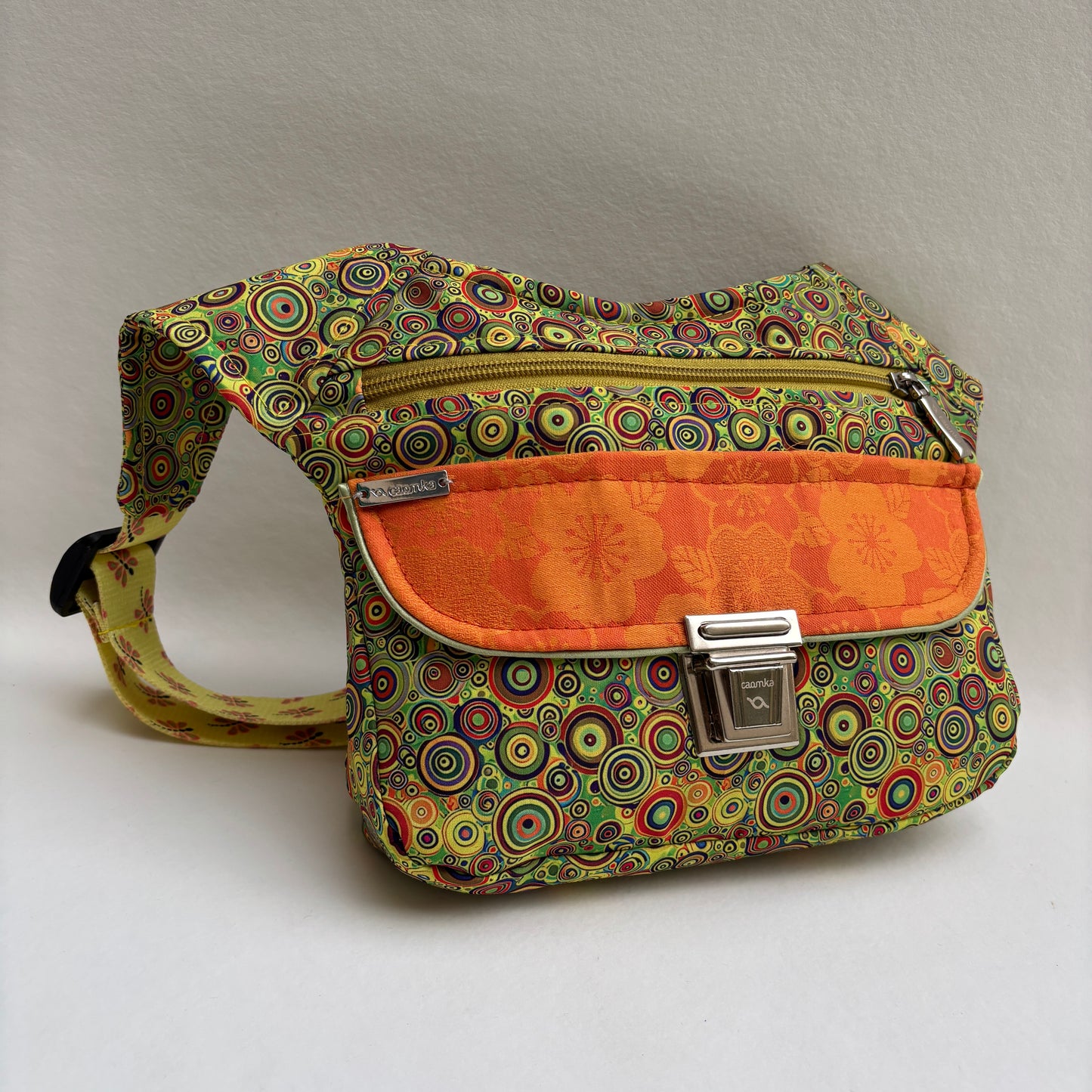 Riñonera "Special Summer Energy Top" + Bolsillo trasero · Pieza Única Núm. 19352