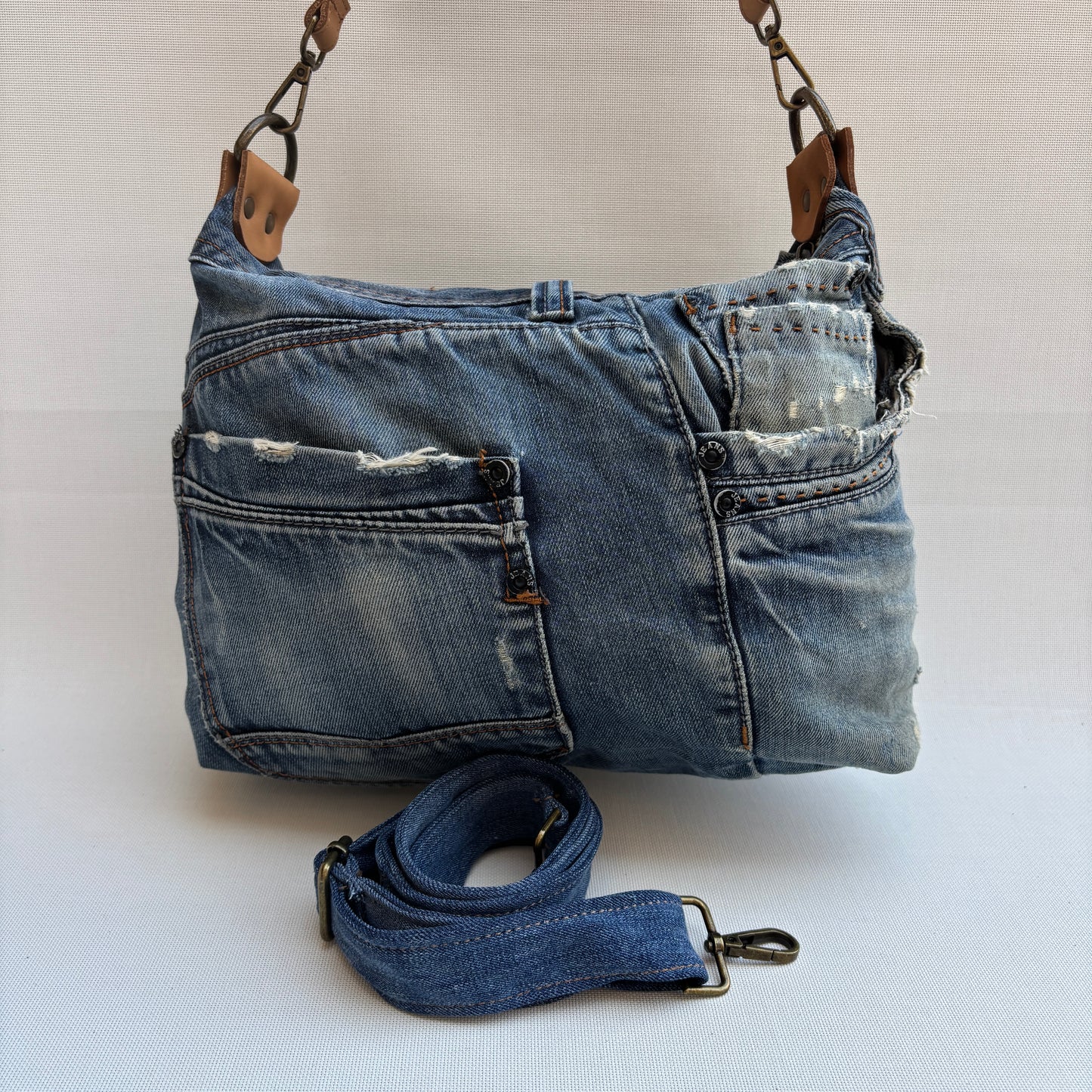 Bolso, bandolera vaquero · Multifunción · ♻️ Jeans Recycled ♻️ · Pieza Única Núm. 17882