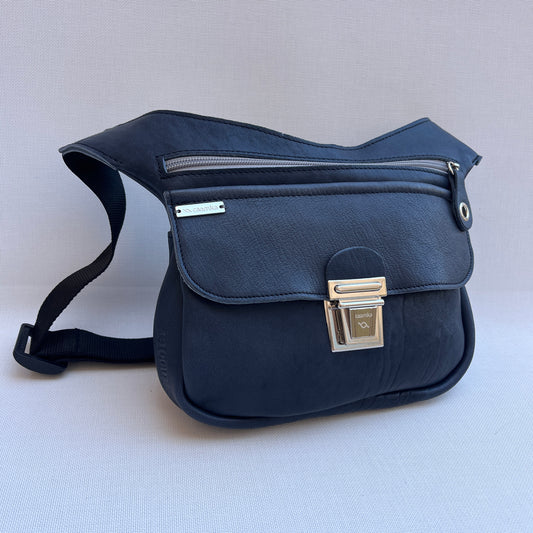 Special Dark Blue · Piel natural BioCuir® · Pieza Exclusiva Núm. 13696