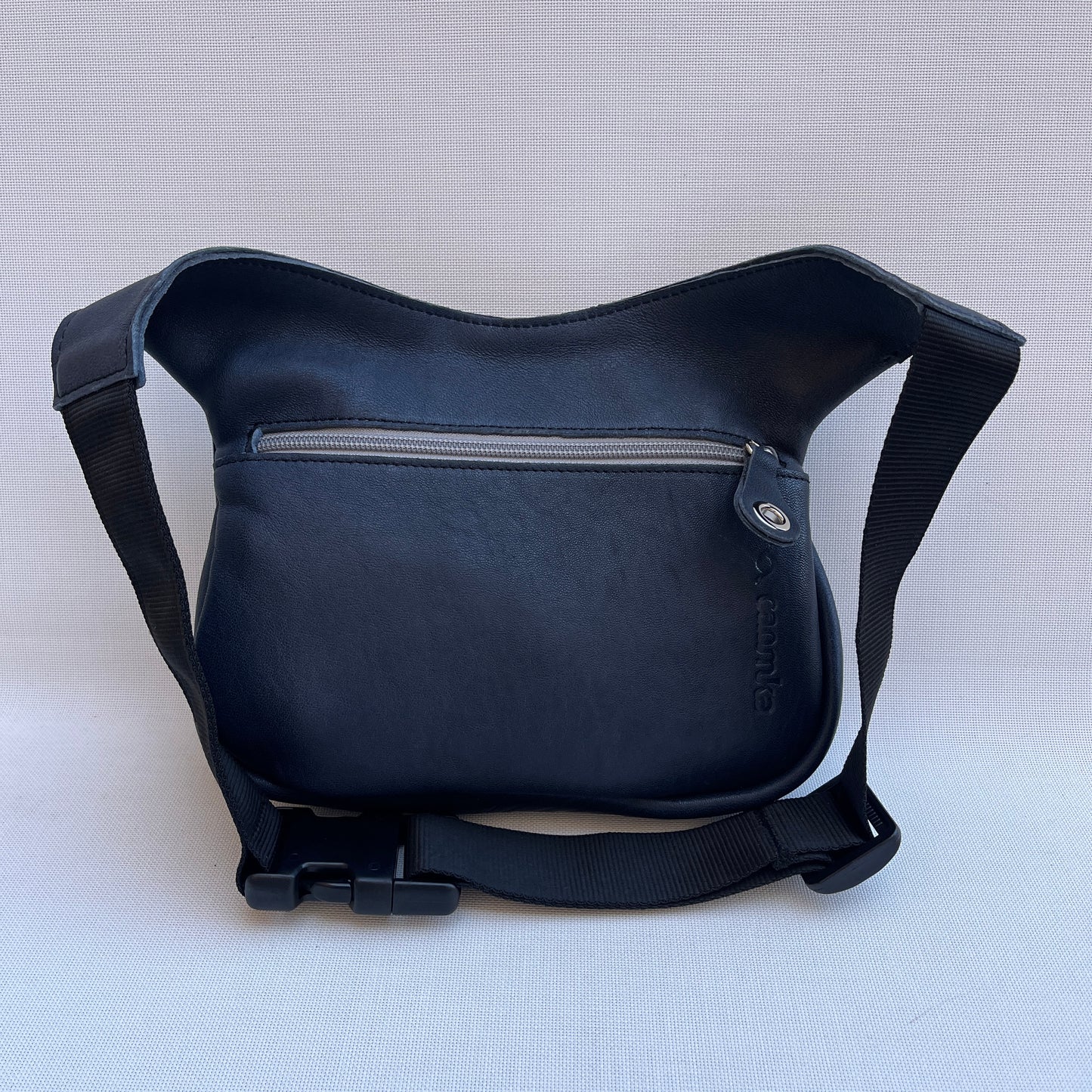 Special Dark Blue · Piel natural BioCuir® · Pieza Exclusiva Núm. 13696