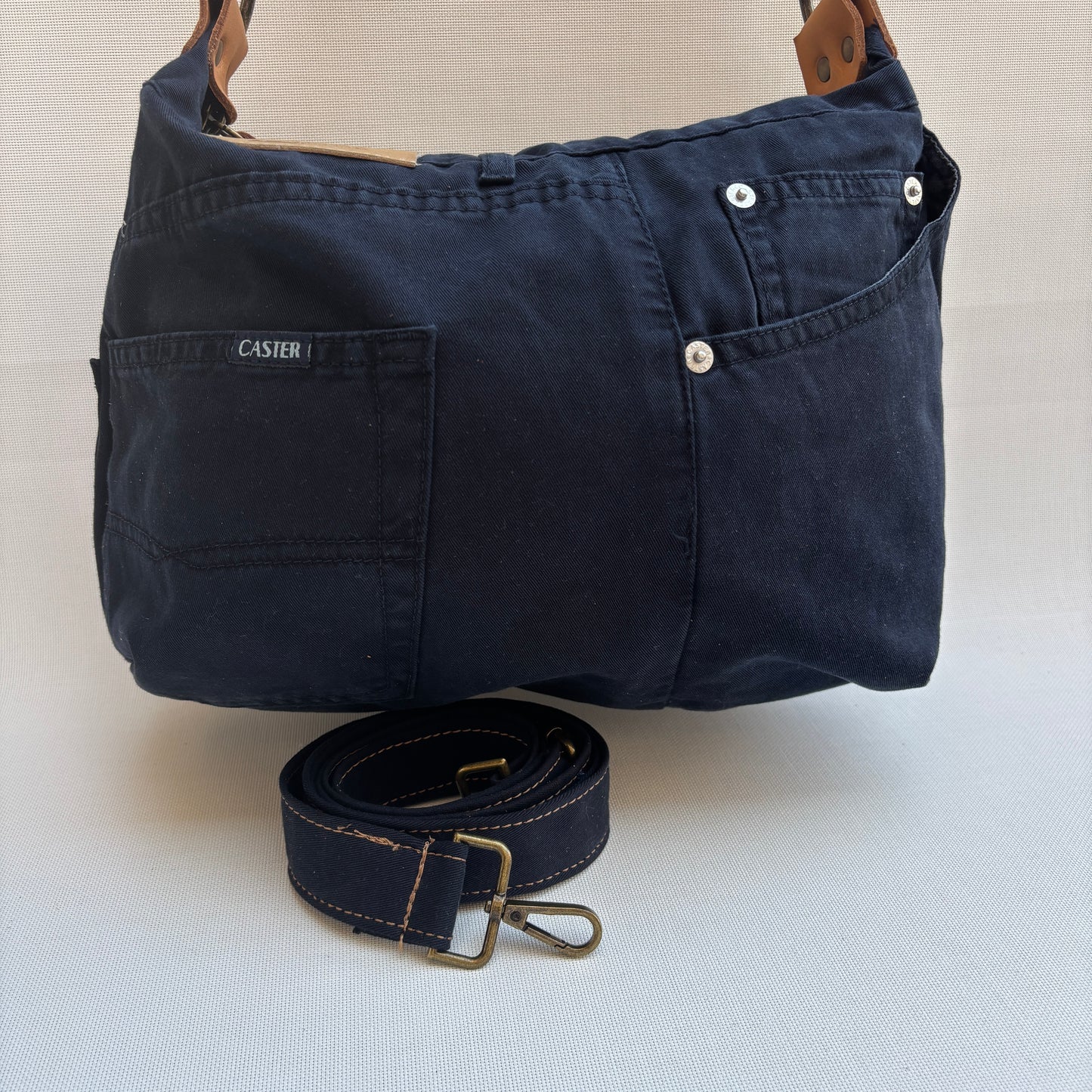 Bolso, bandolera vaquero · Multifunción · ♻️ Jeans Recycled ♻️ · Pieza Única Núm. 17846