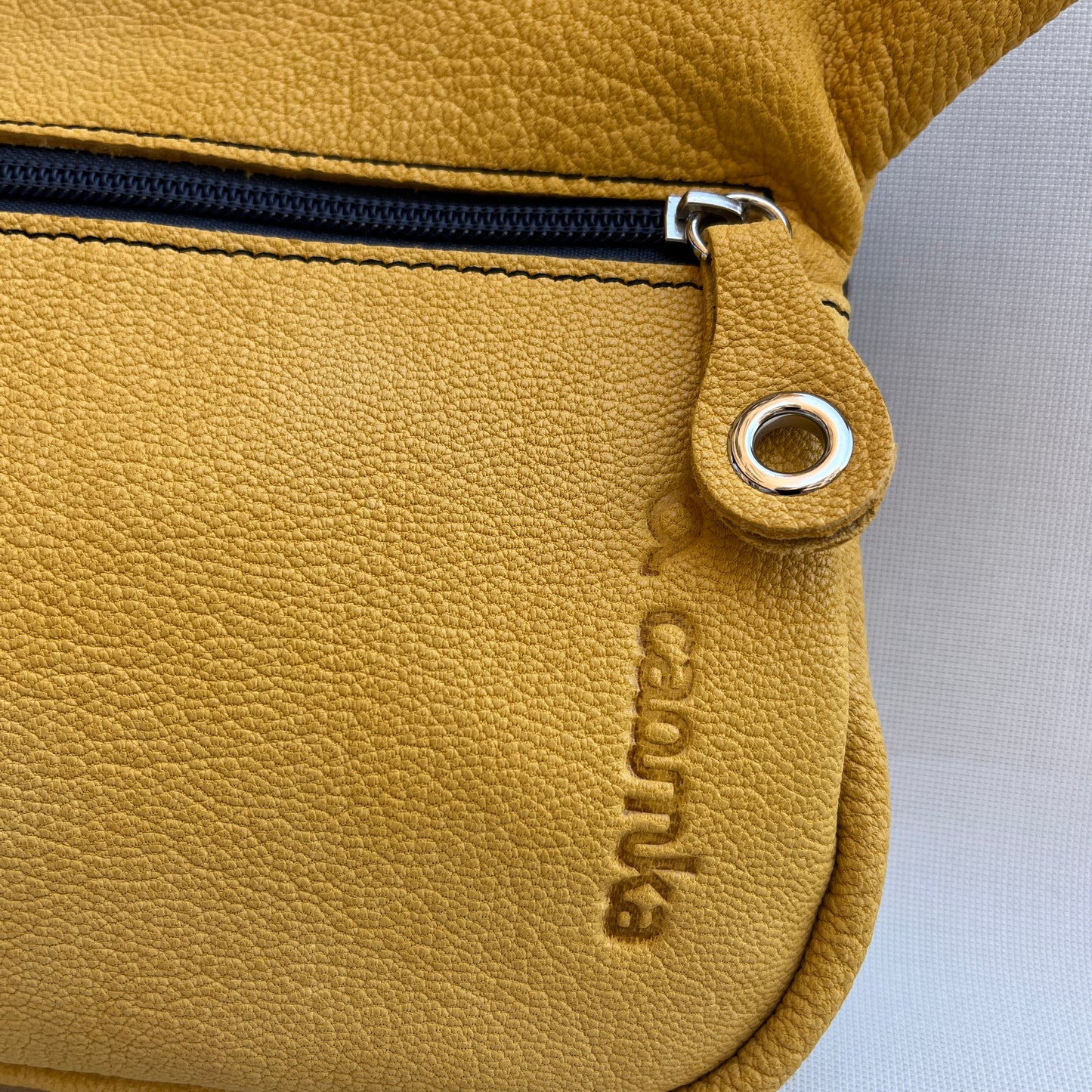 Special Yellow & Mandalas · Piel natural BioCuir® · Pieza Única Núm. 13753