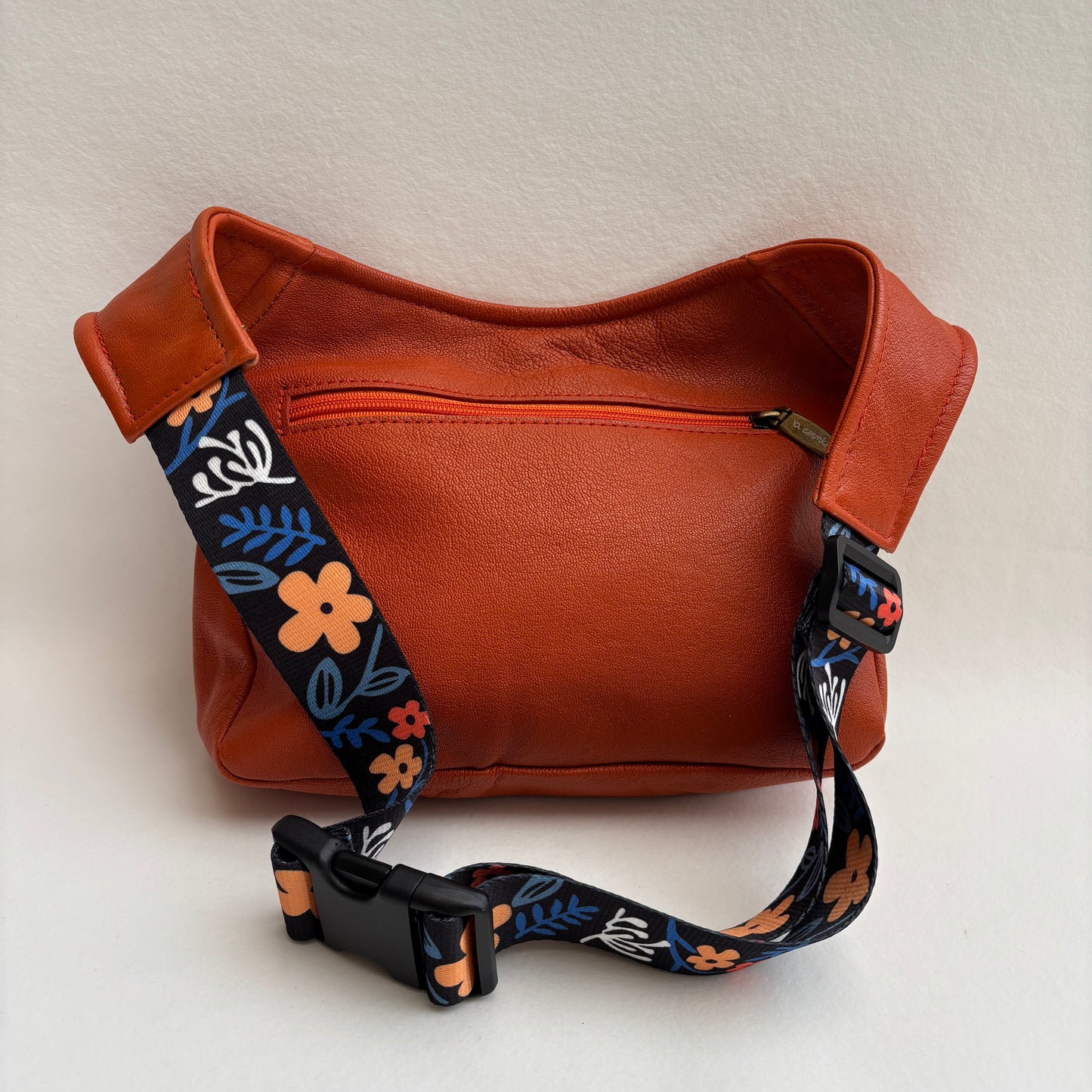 (-20% TARA) Riñonera "Special Pumpkin Top” + Bolsillo trasero · Piel · Pieza Única Núm. 19430