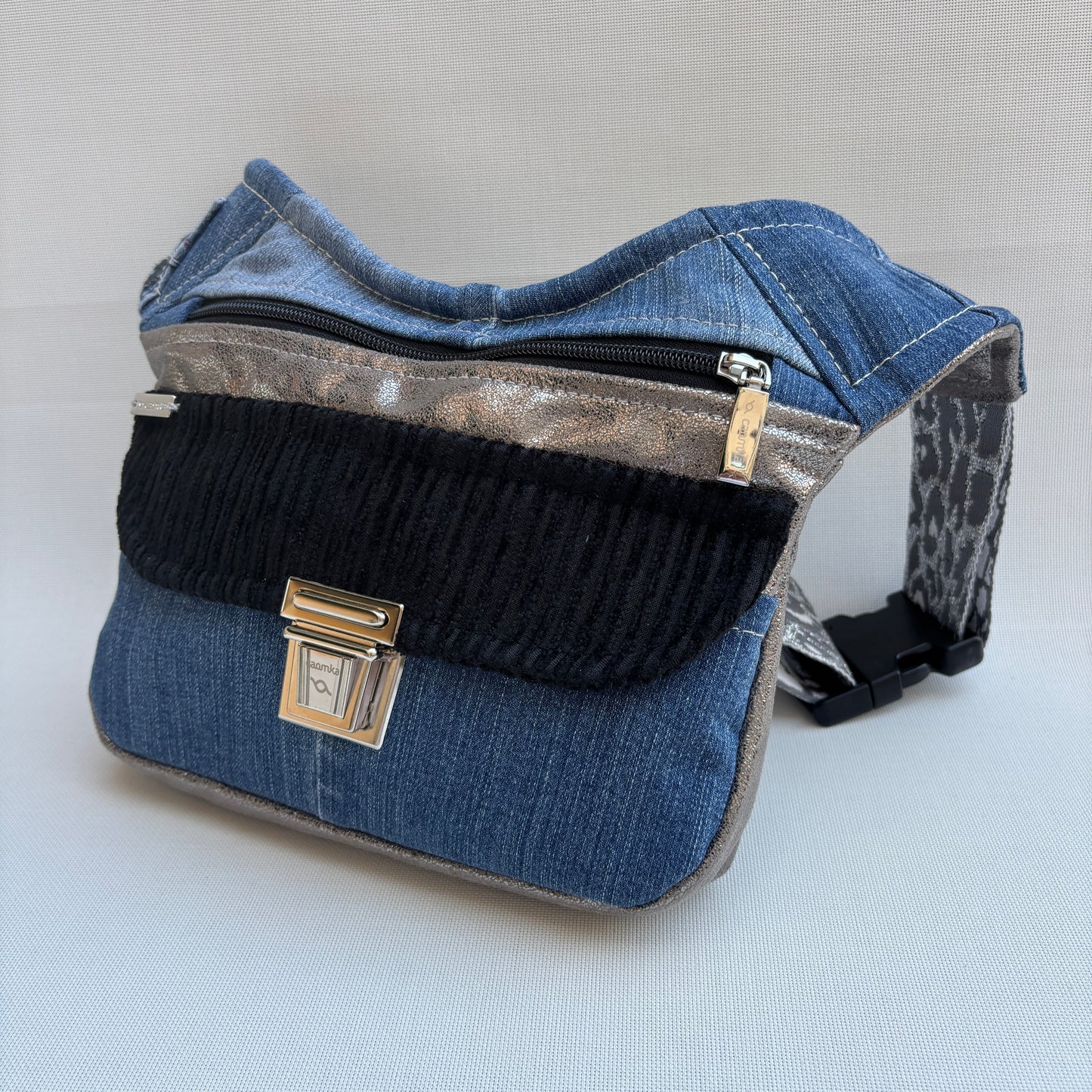 Besonderes ♻️ Jeans Recycled ♻️ Einzelstück Nr. 11734