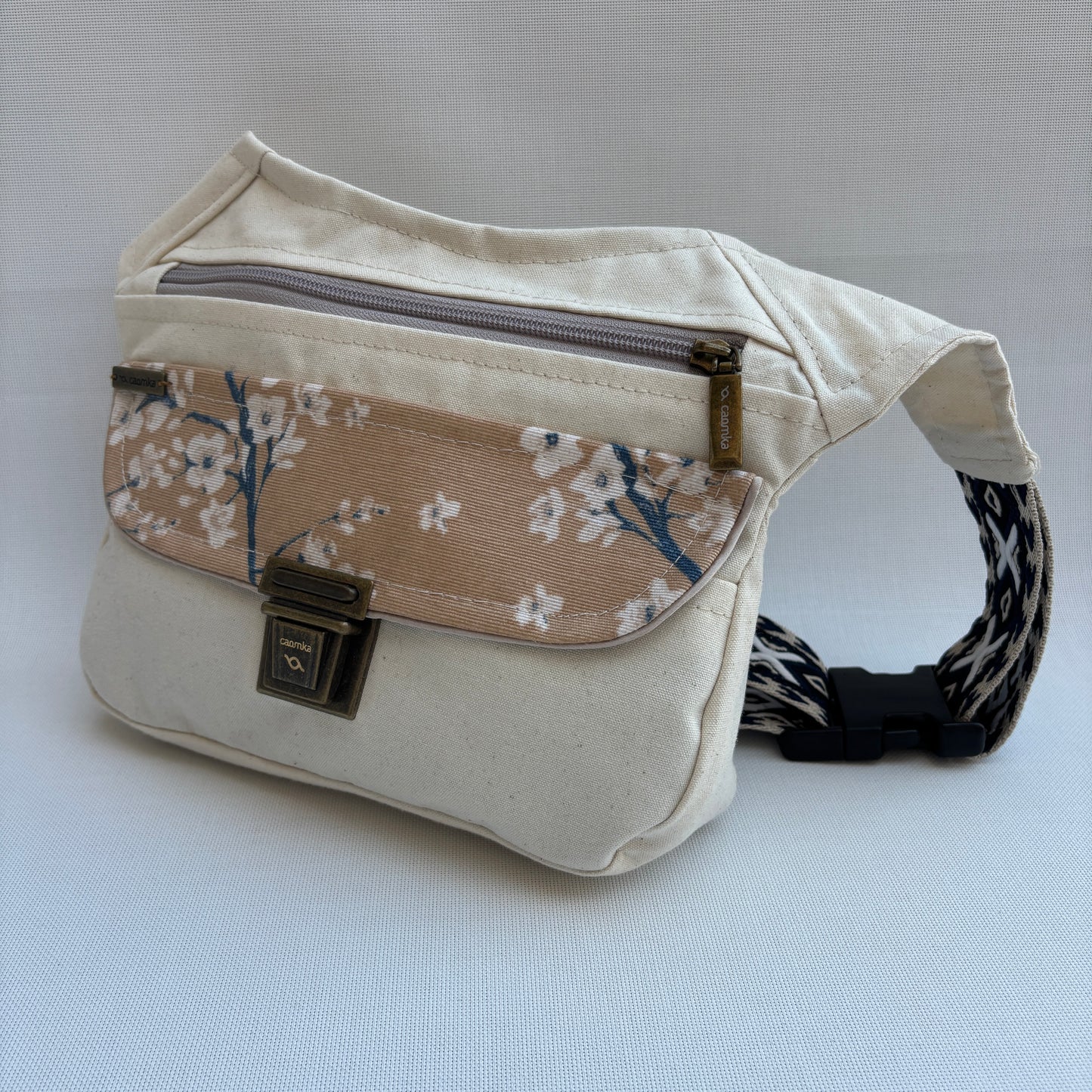 Riñonera "Special Beige Sakura Top" · Pieza Única Núm. 17887
