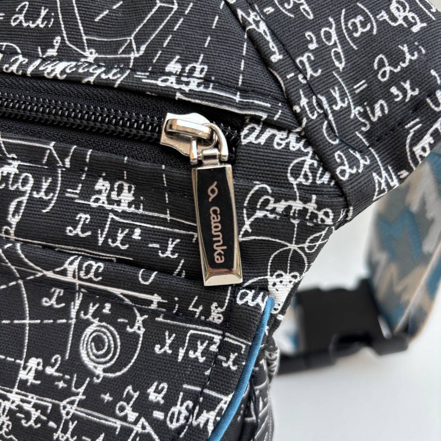 Riñonera "Special Einstein Top" · Impermeable + Bolsillo trasero extra · Pieza Única Núm. 19451