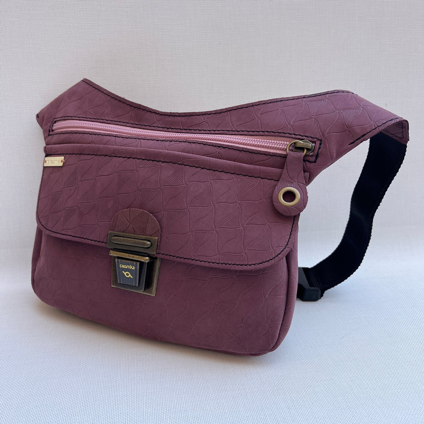 Special Fuchsia &amp; Old Gold BioCuir® natural leather Exclusive Piece No. 12109