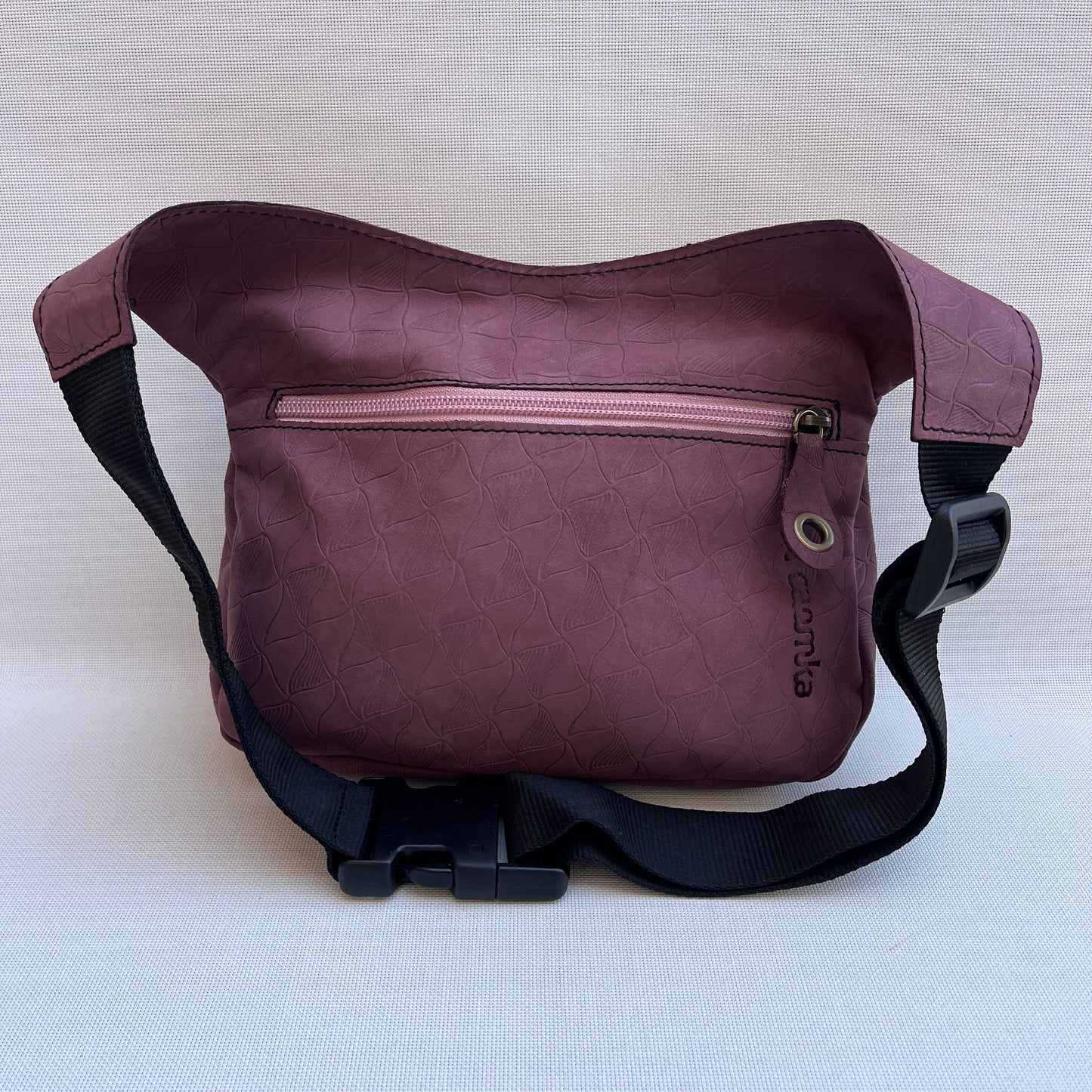 Special Fuchsia &amp; Old Gold BioCuir® natural leather Exclusive Piece No. 12109