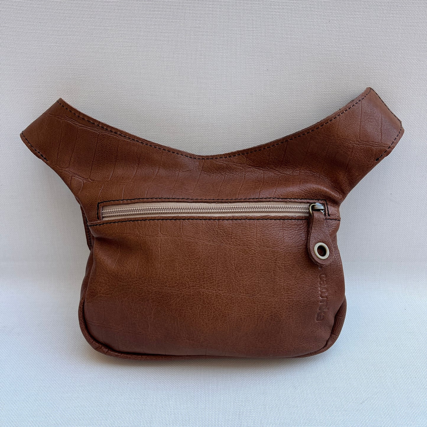 Special Brown Embossed · Piel natural BioCuir® · Pieza Única Núm. 13781
