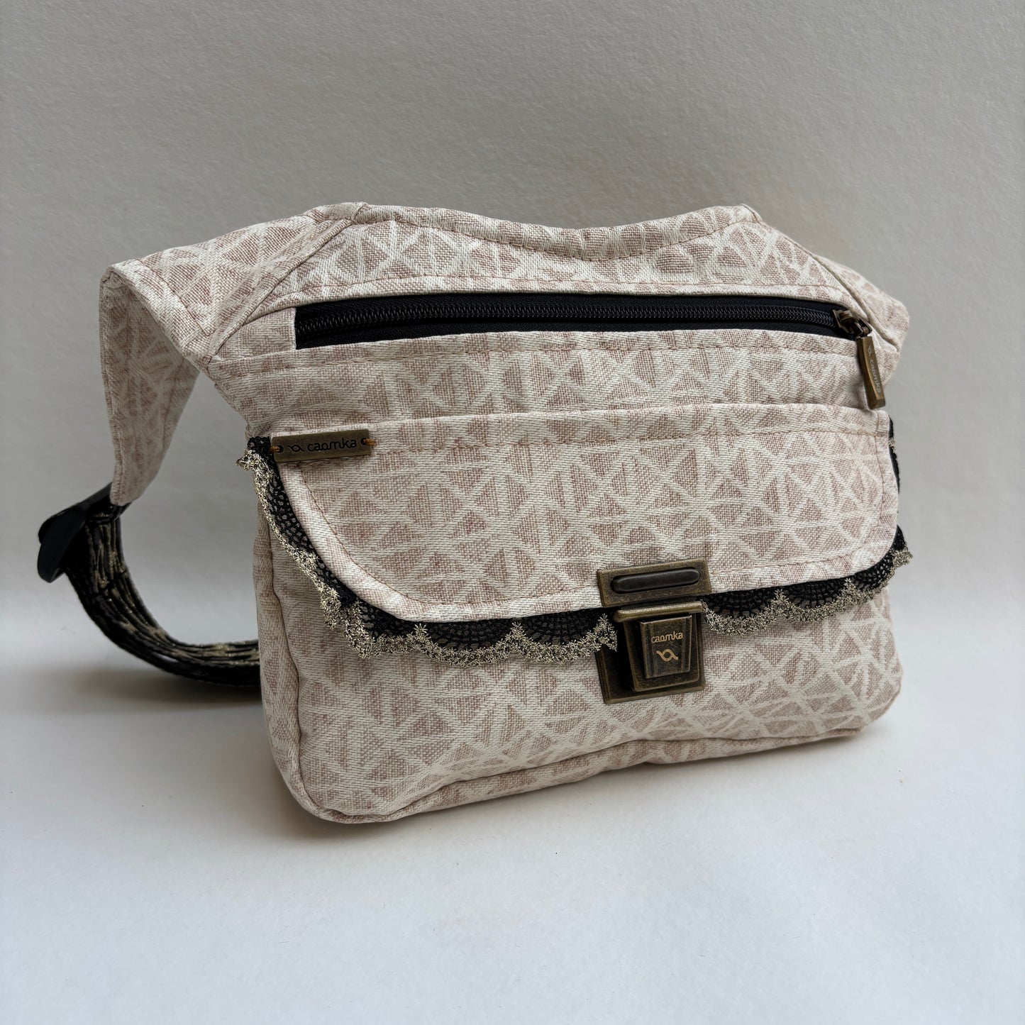 Riñonera "Special Geometric Top" · Impermeable + Bolsillo trasero extra · Pieza Única Núm. 19448