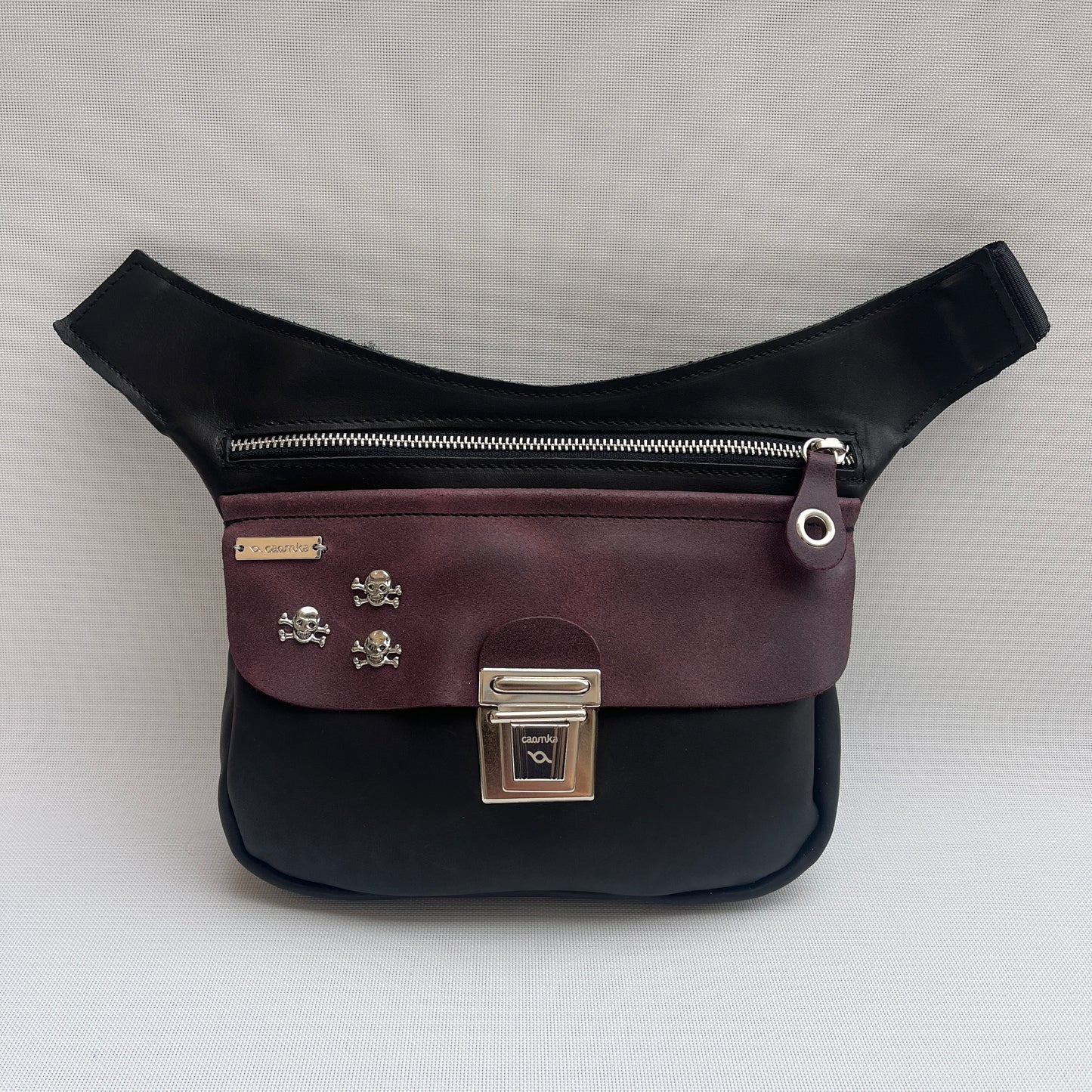 Premium Black Constrast & Skulls · Piel - Cuero · Pieza Exclusiva Núm. 15333
