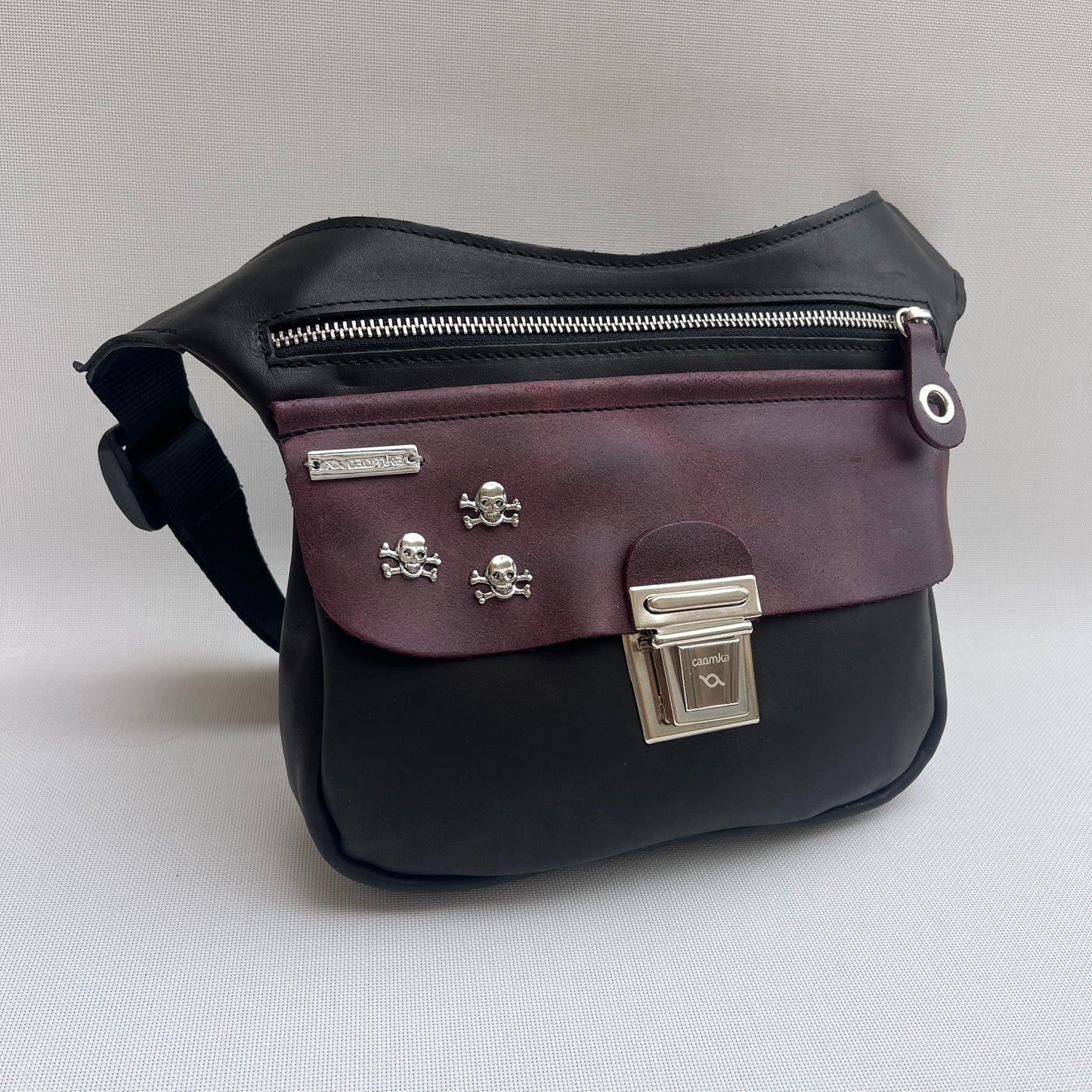 Premium Black Constrast & Skulls · Piel - Cuero · Pieza Exclusiva Núm. 15333