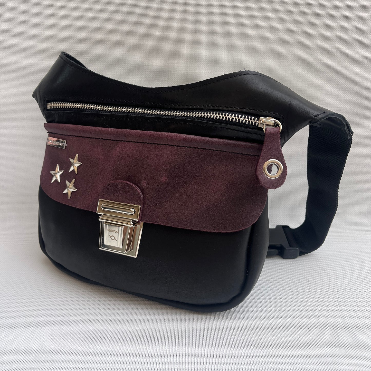 Premium Black Stars Constrast · Piel - Cuero · Pieza Exclusiva Núm. 15395