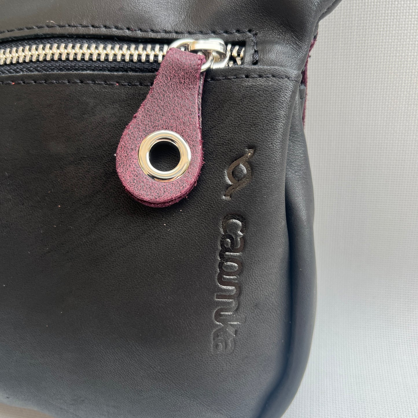 Premium Black Stars Constrast · Piel - Cuero · Pieza Exclusiva Núm. 15395