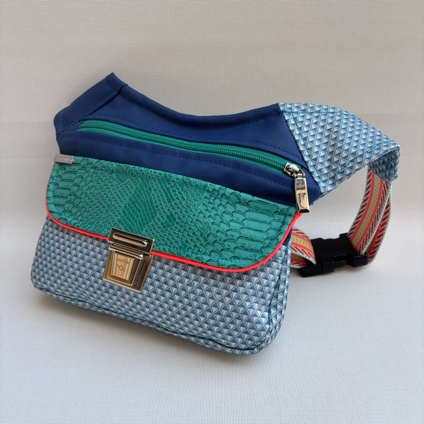 Riñonera "Special Crazy Gemma Top" + Bolsillo trasero · Impermeable · Pieza Única Núm. 17873