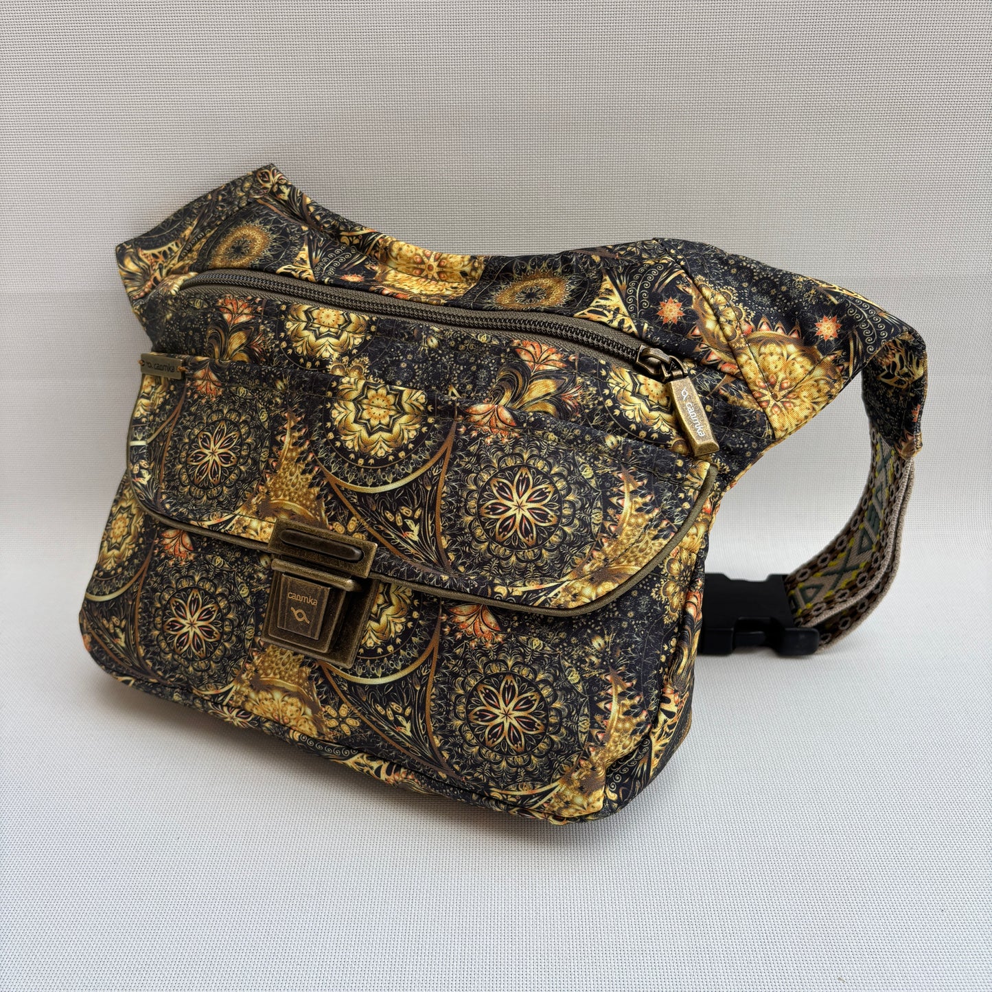 Riñonera "Special Golden Mandalas Top" · Pieza Única Núm. 17868