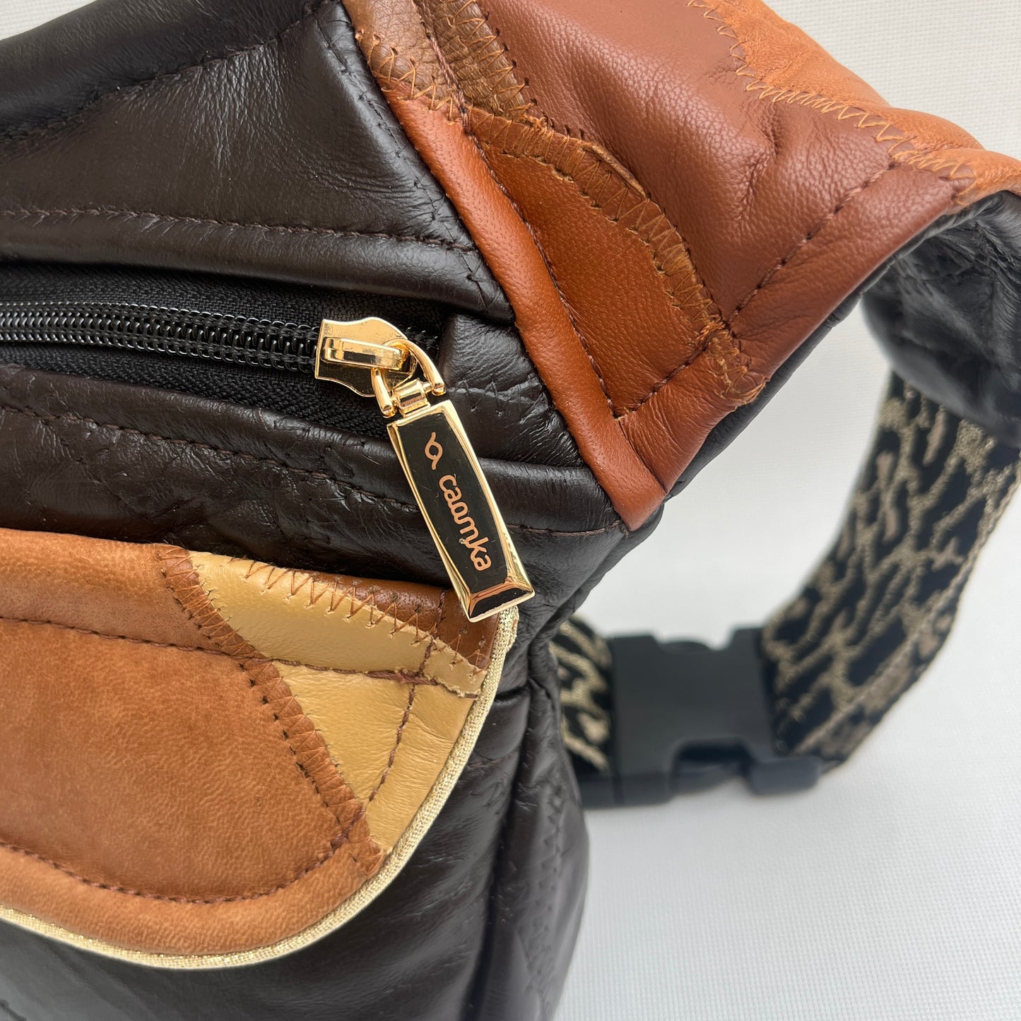 Patchwork Black/Brown Vintage & Golden · Piel / Cuero Vintage · Pieza Única Núm. 15362
