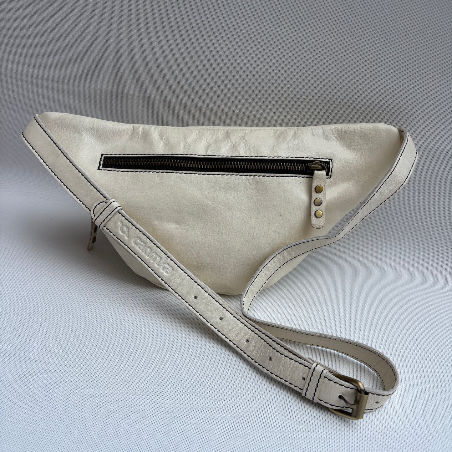 Riñonera "Special Premium RetroChic Beige" · Piel · Pieza Exclusiva Núm. 17841