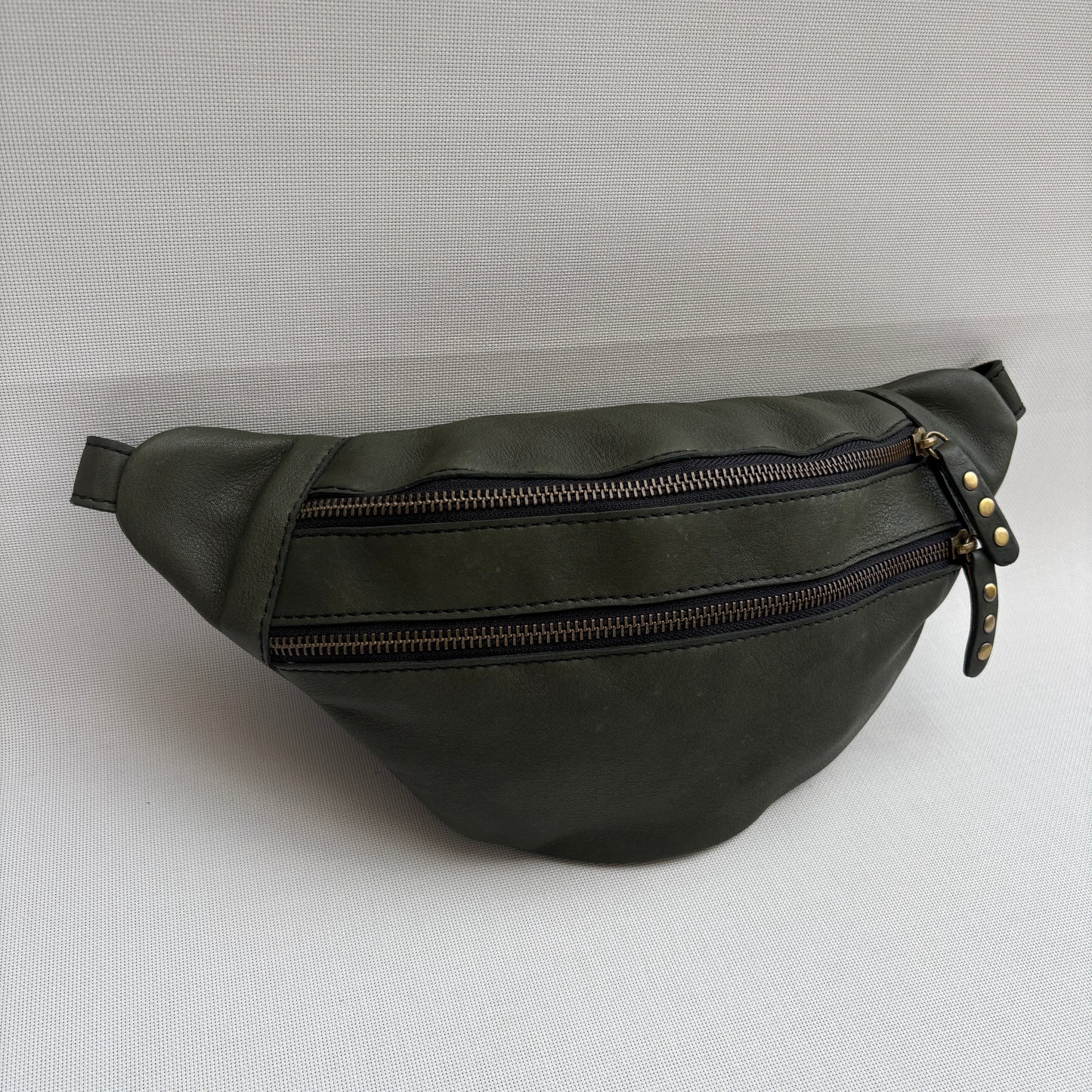 Premium Retro Chic Green BioCuir® Natural Leather Exclusive Piece No. 12639