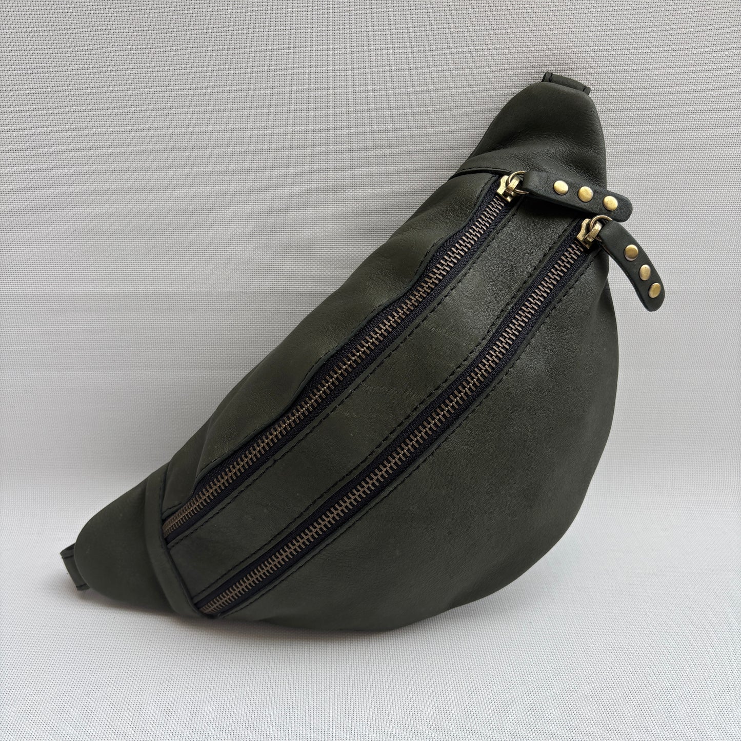 Premium Retro Chic Green BioCuir® Natural Leather Exclusive Piece No. 12639