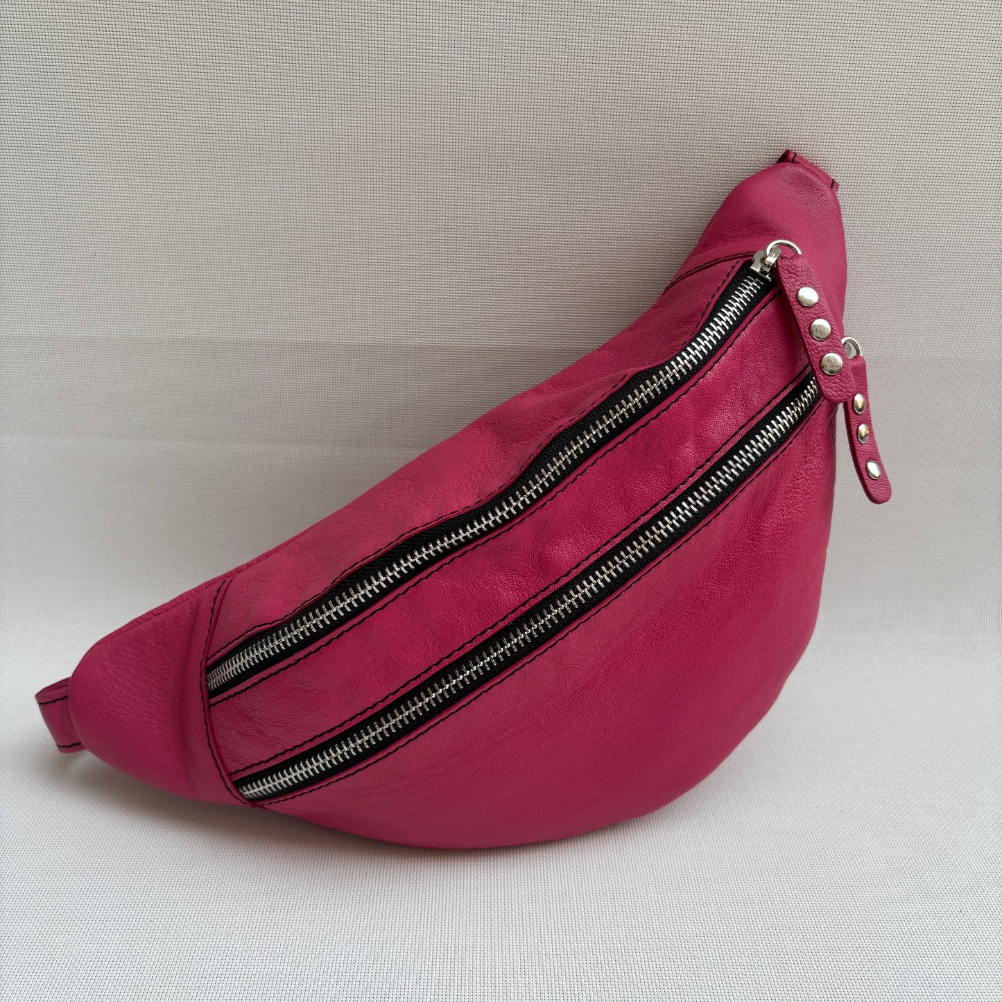 Premium Retro Chic Green BioCuir® Natural Leather Exclusive Piece No. 12639