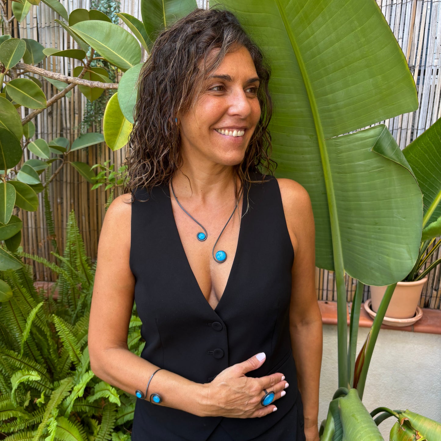 Brazalete Doble Sol Azul Mediterráneo – Vidrio fundido y hierro forjado