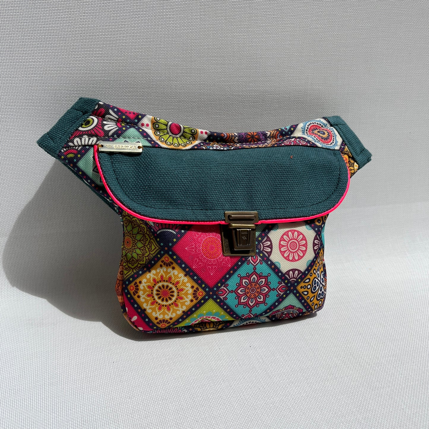 Mini Fantasy Colors · Waterproof · Unique Piece No. 12774