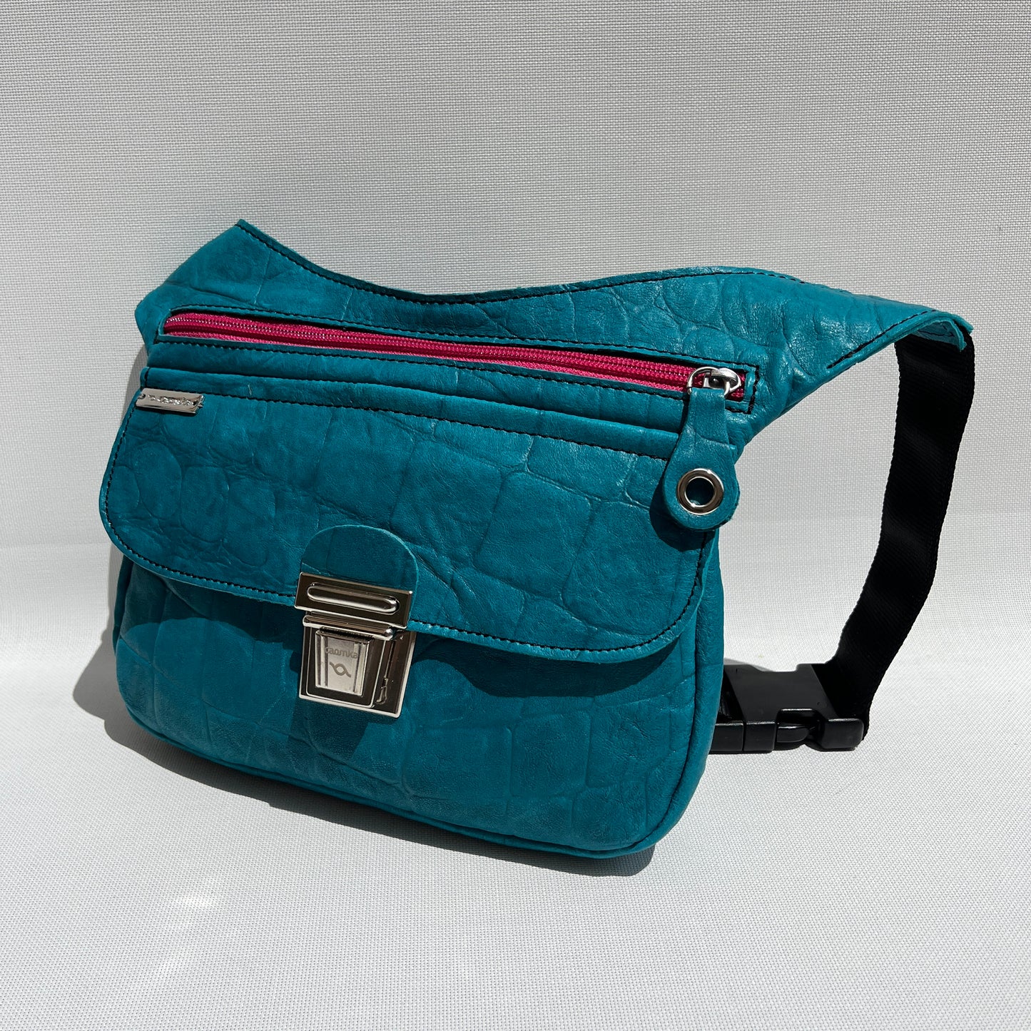 Special Blue Summer · Piel natural BioCuir® · Pieza Única Núm. 13744