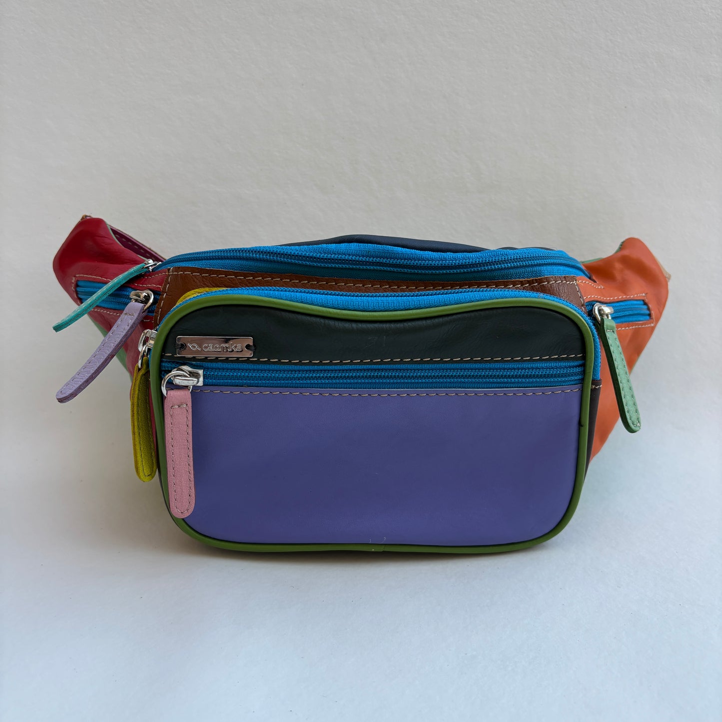 Riñonera RetroChic Analia Happy Colors · Piel · Pieza Única Núm. 19403