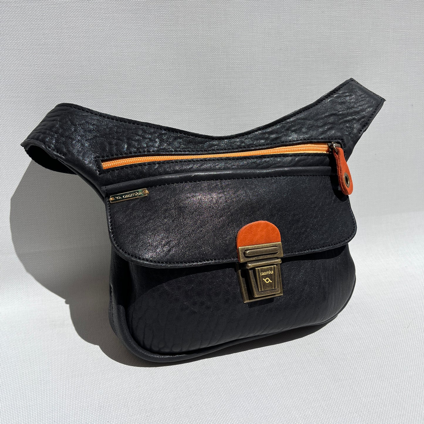 Special Black & Orange · Piel natural BioCuir® · Pieza Única Núm. 13840